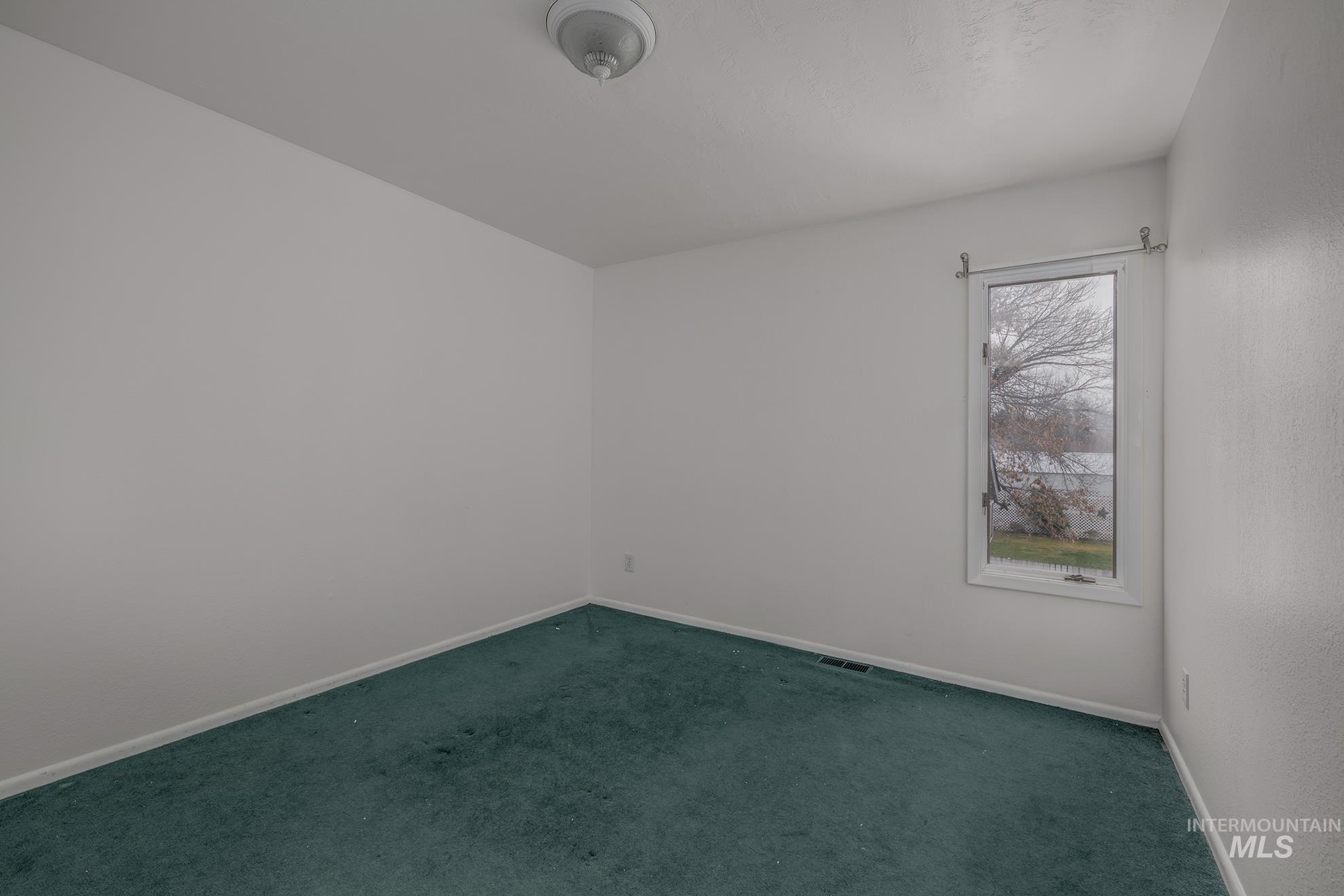 1242 SW 11th Ave, Ontario, Oregon 97914, 4 Bedrooms, 3 Bathrooms, Residential For Sale, Price $425,000, 98975784