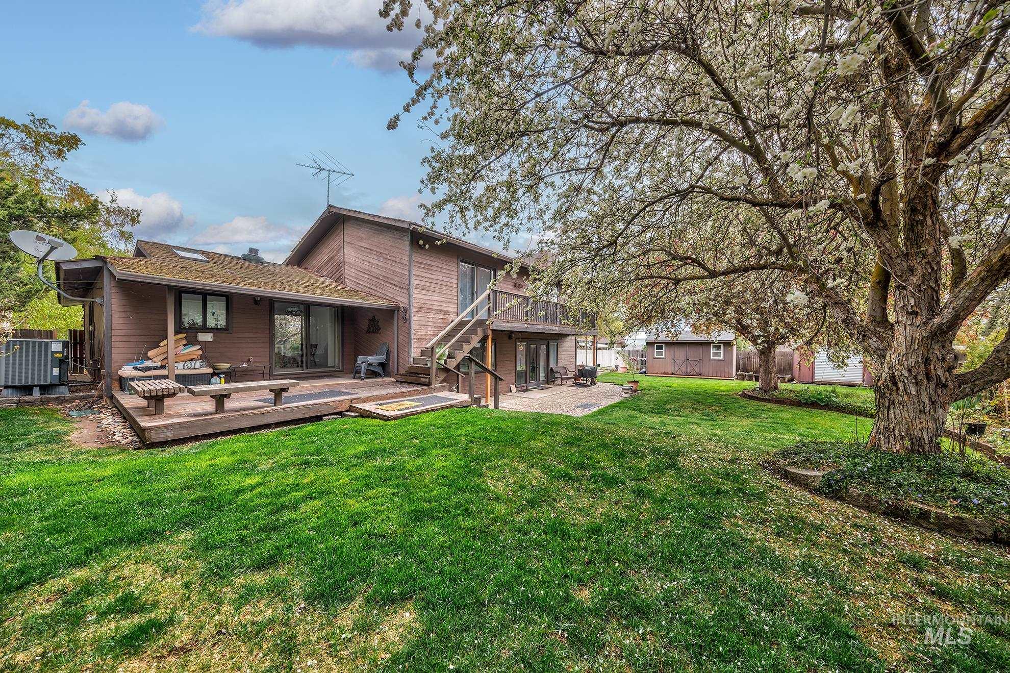 1242 SW 11th Ave, Ontario, Oregon 97914, 4 Bedrooms, 3 Bathrooms, Residential For Sale, Price $420,000,MLS 98975784