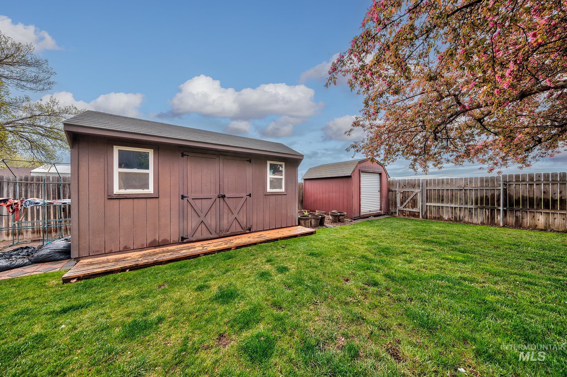 1242 SW 11th Ave, Ontario, Oregon 97914, 4 Bedrooms, 3 Bathrooms, Residential For Sale, Price $420,000,MLS 98975784