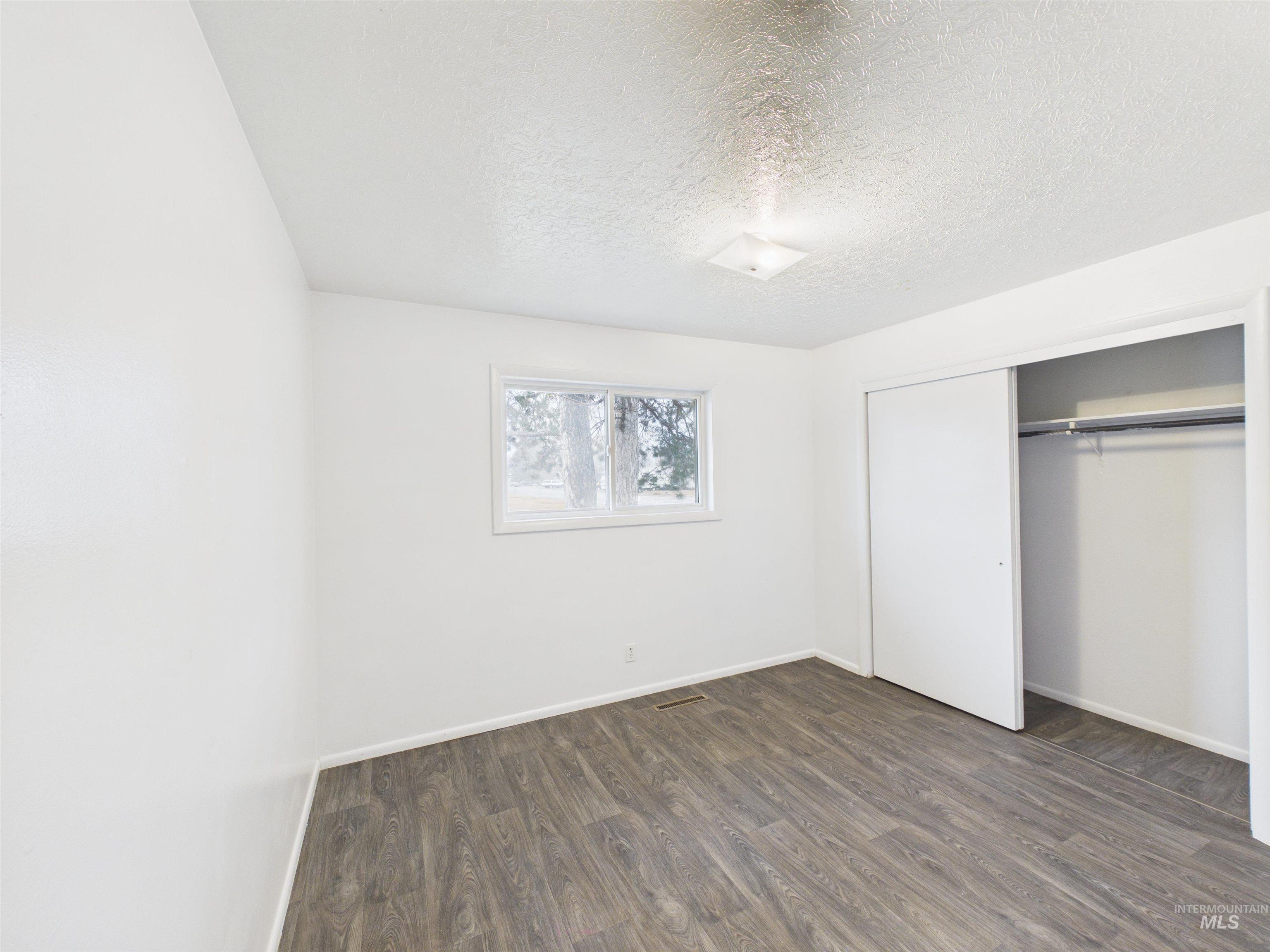 1911 R St, Heyburn, Idaho 83336, 3 Bedrooms, 2 Bathrooms, Residential For Sale, Price $255,000, 98975787