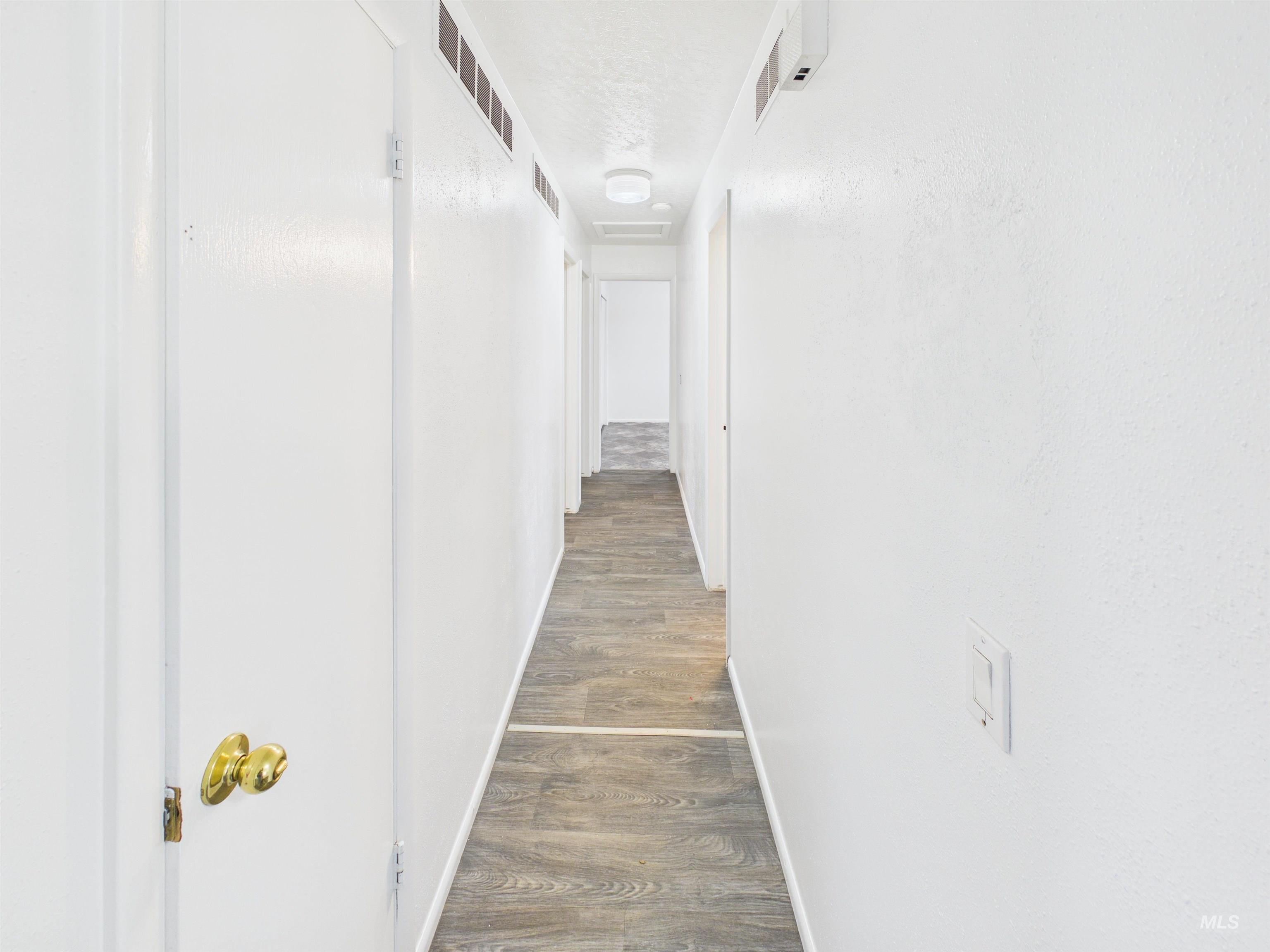 1911 R St, Heyburn, Idaho 83336, 3 Bedrooms, 2 Bathrooms, Residential For Sale, Price $255,000,MLS 98975787