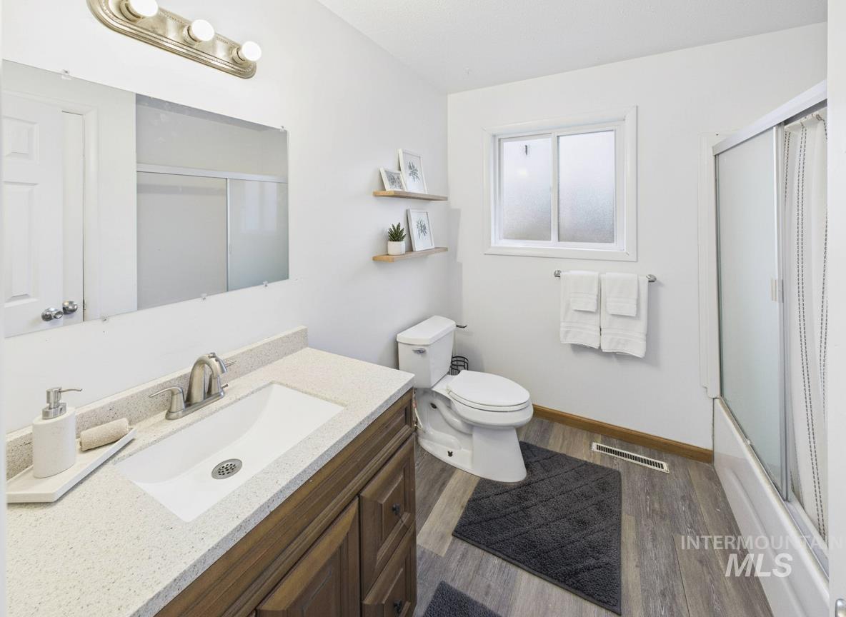 1911 R St, Heyburn, Idaho 83336, 3 Bedrooms, 2 Bathrooms, Residential For Sale, Price $255,000,MLS 98975787