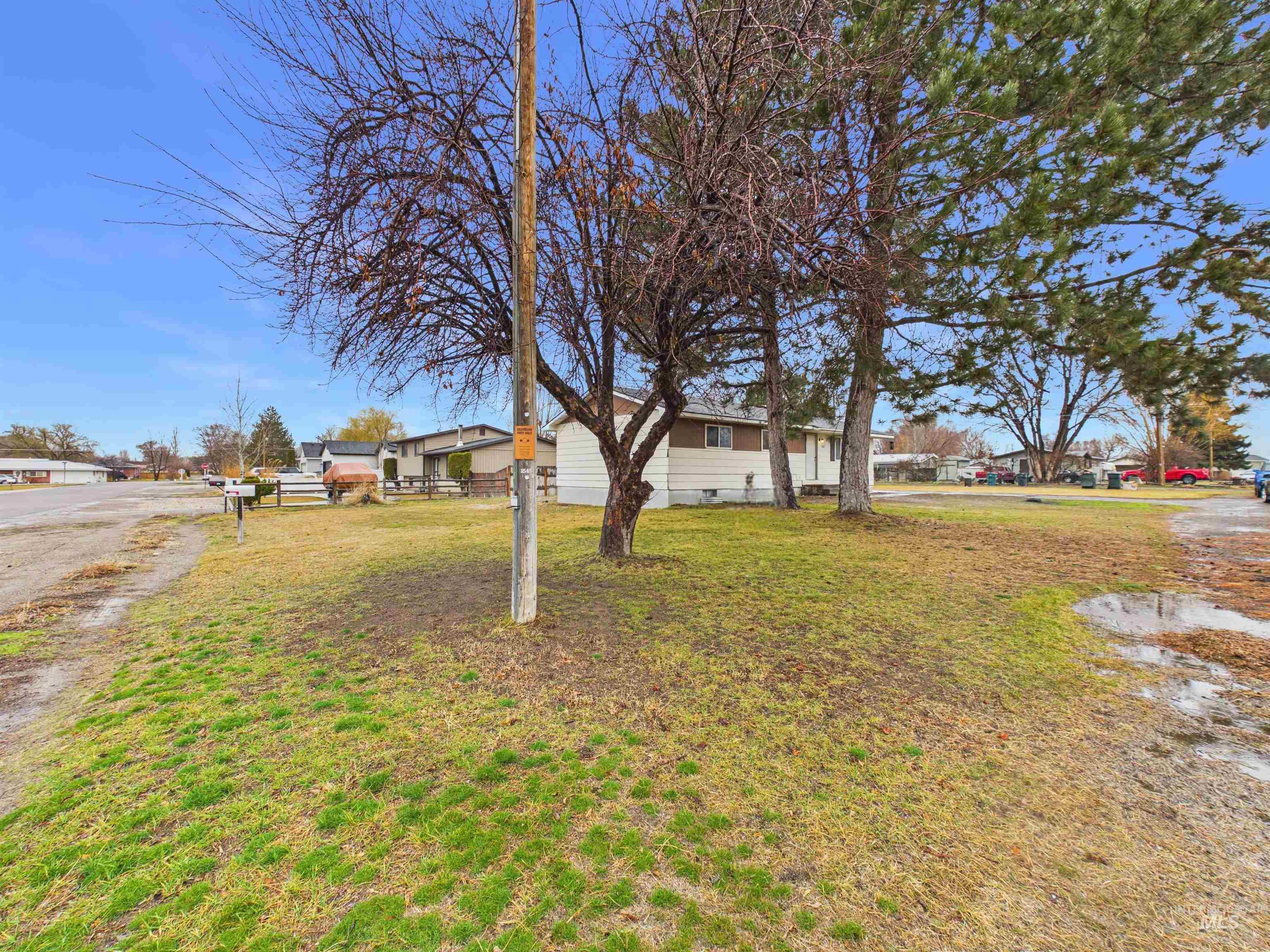 1911 R St, Heyburn, Idaho 83336, 3 Bedrooms, 2 Bathrooms, Residential For Sale, Price $255,000, 98975787