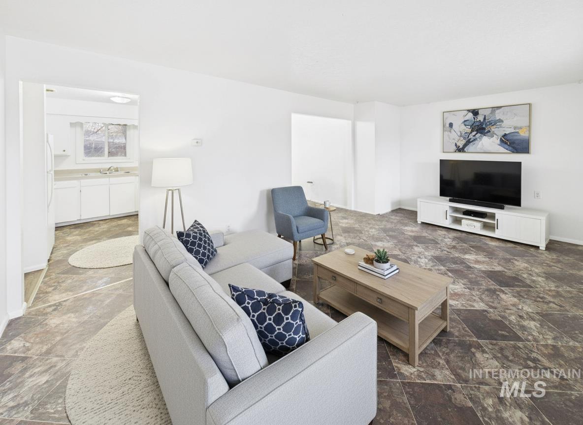 1911 R St, Heyburn, Idaho 83336, 3 Bedrooms, 2 Bathrooms, Residential For Sale, Price $255,000,MLS 98975787