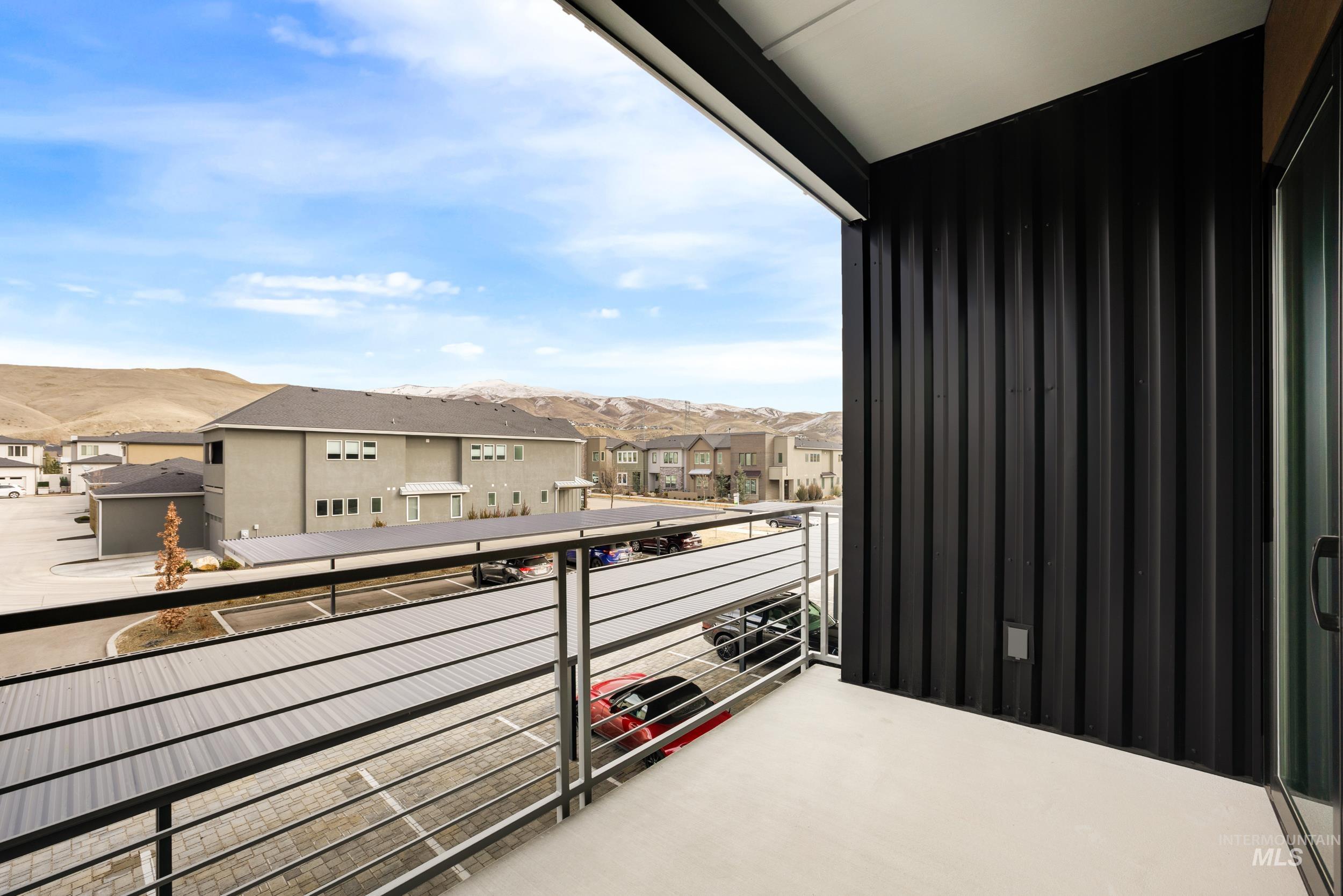 4340 E Haystack St, Boise, Idaho 83716, 2 Bedrooms, 2 Bathrooms, Residential For Sale, Price $484,900, 98975790