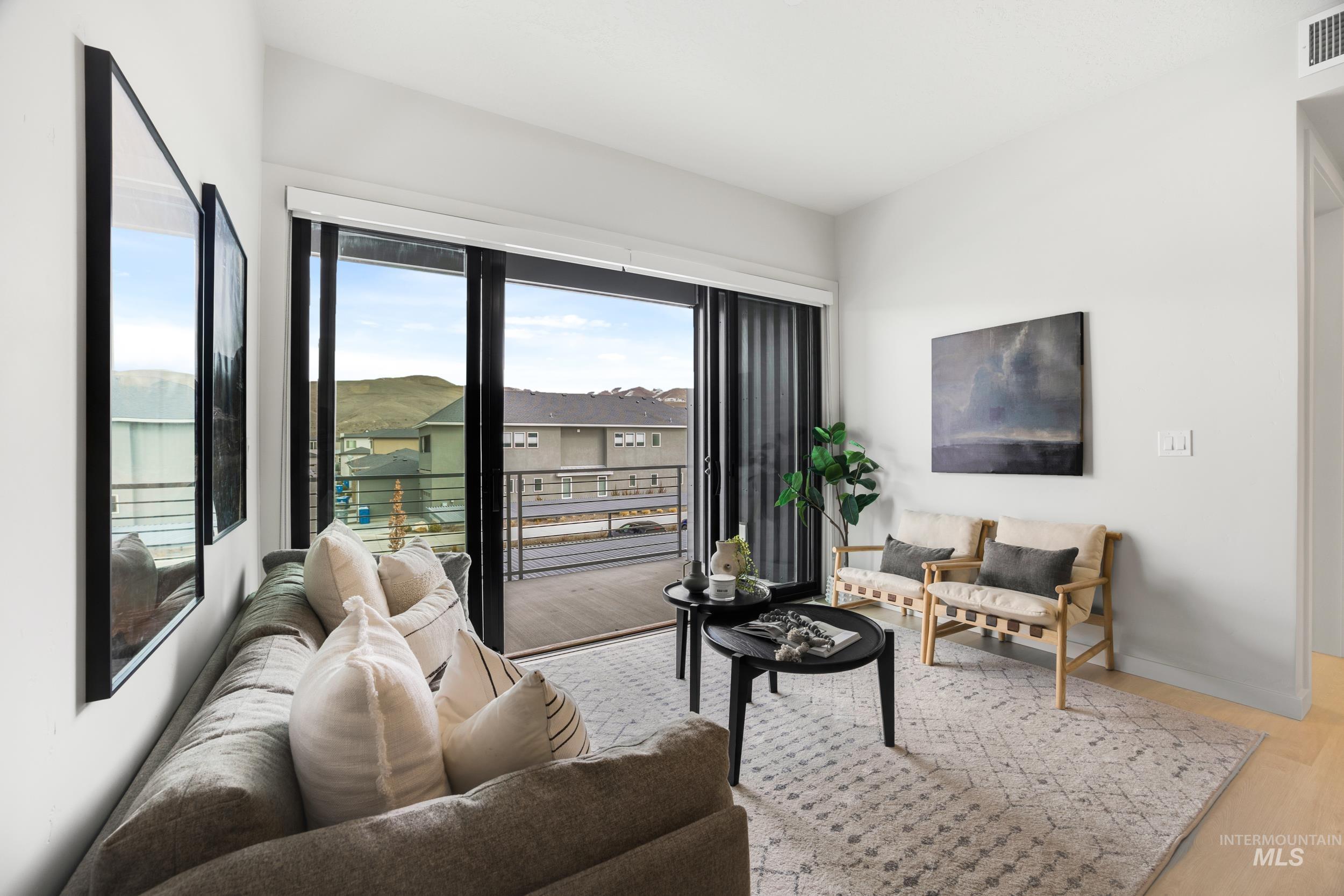 4340 E Haystack St, Boise, Idaho 83716, 2 Bedrooms, 2 Bathrooms, Residential For Sale, Price $484,900, 98975790