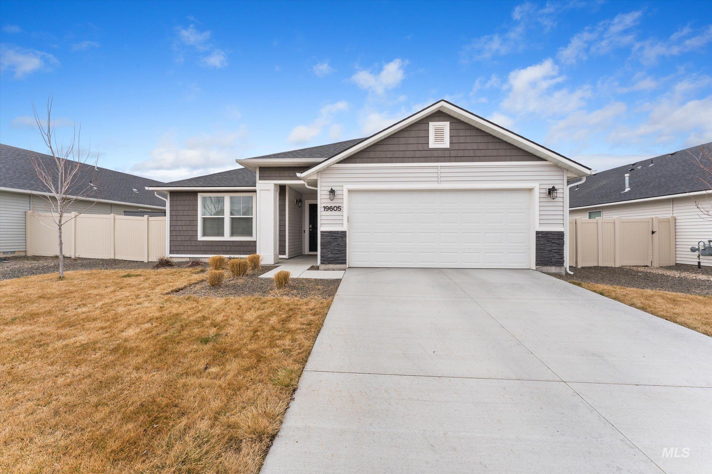 19605 Delmarva Ave., Caldwell, Idaho 83605, 4 Bedrooms, 2 Bathrooms, Residential For Sale, Price $392,000,MLS 98975792