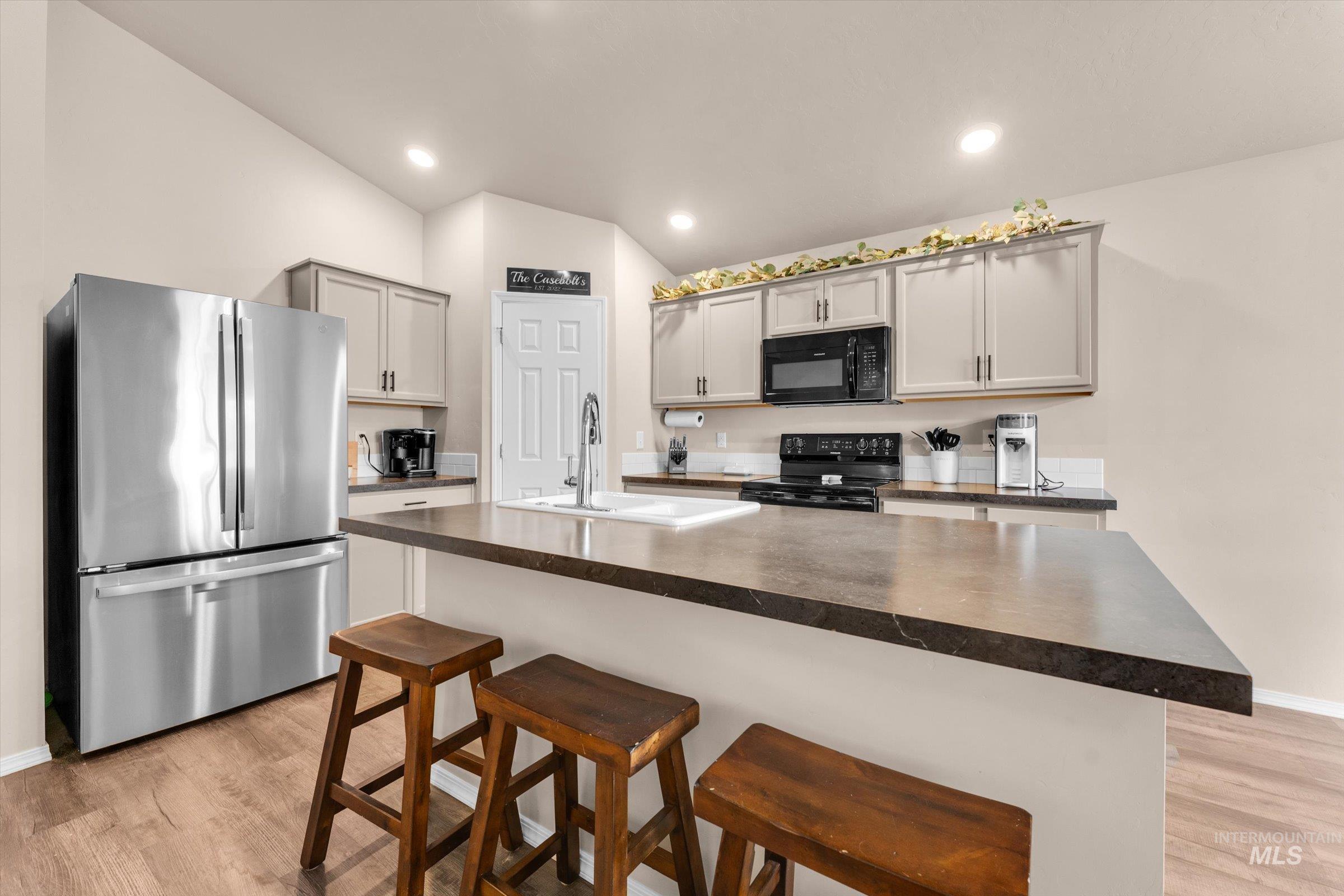 19605 Delmarva Ave., Caldwell, Idaho 83605, 4 Bedrooms, 2 Bathrooms, Residential For Sale, Price $405,000, 98975792