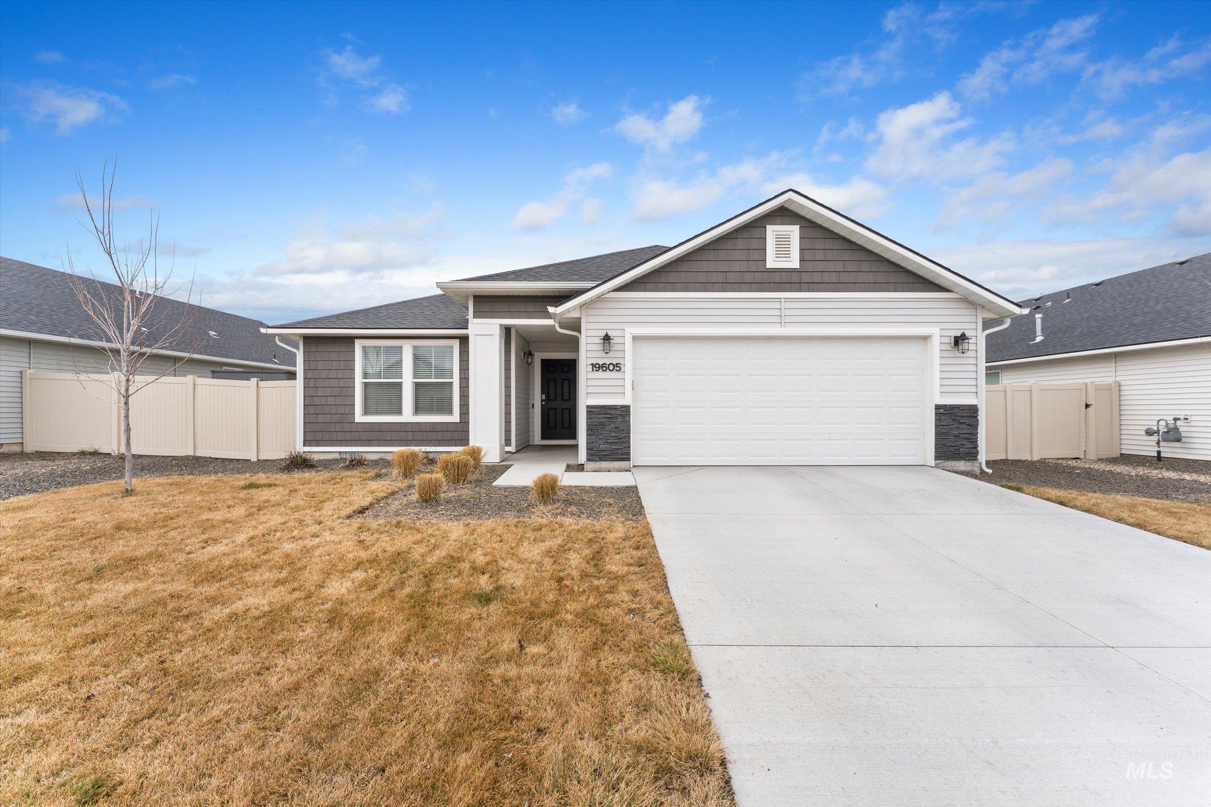 19605 Delmarva Ave., Caldwell, Idaho 83605, 4 Bedrooms, 2 Bathrooms, Residential For Sale, Price $392,000,MLS 98975792