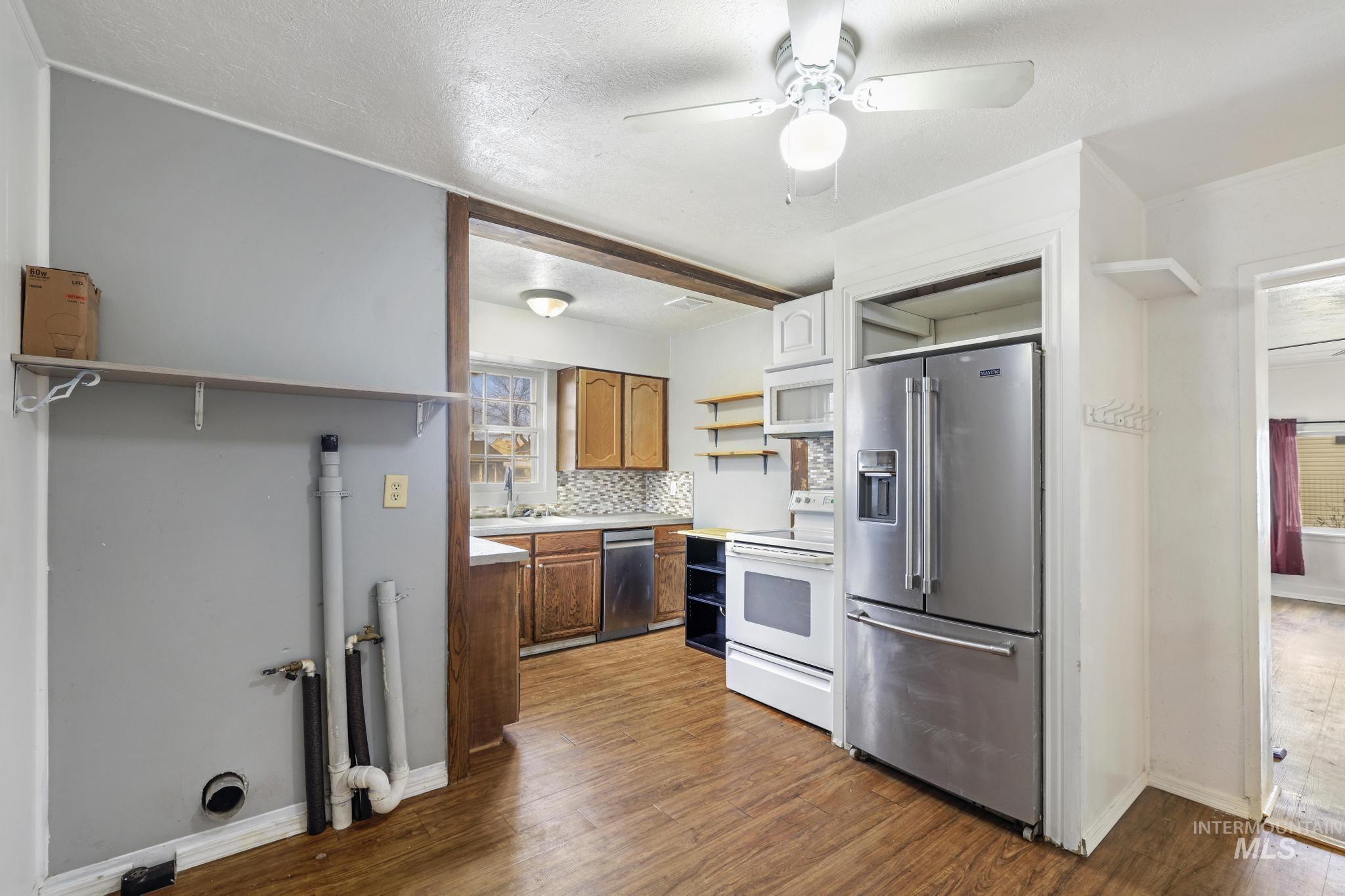 219 Madison St W, Kimberly, Idaho 83341-5152, 2 Bedrooms, 2 Bathrooms, Residential For Sale, Price $250,000, 98975793