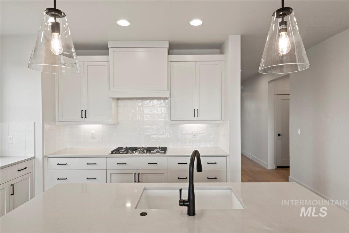 9440 S Egg Harbor Ave, Kuna, Idaho 83634, 6 Bedrooms, 4.5 Bathrooms, Residential For Sale, Price $724,900, 98975794