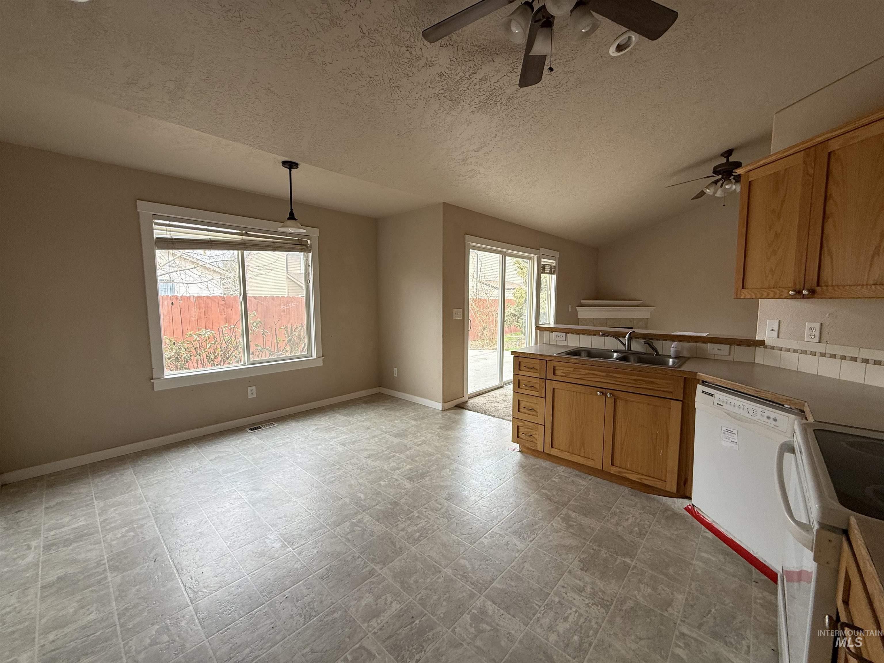 2204 W Garden Ave, Nampa, Idaho 83651, 4 Bedrooms, 2 Bathrooms, Residential For Sale, Price $320,000, 98975796