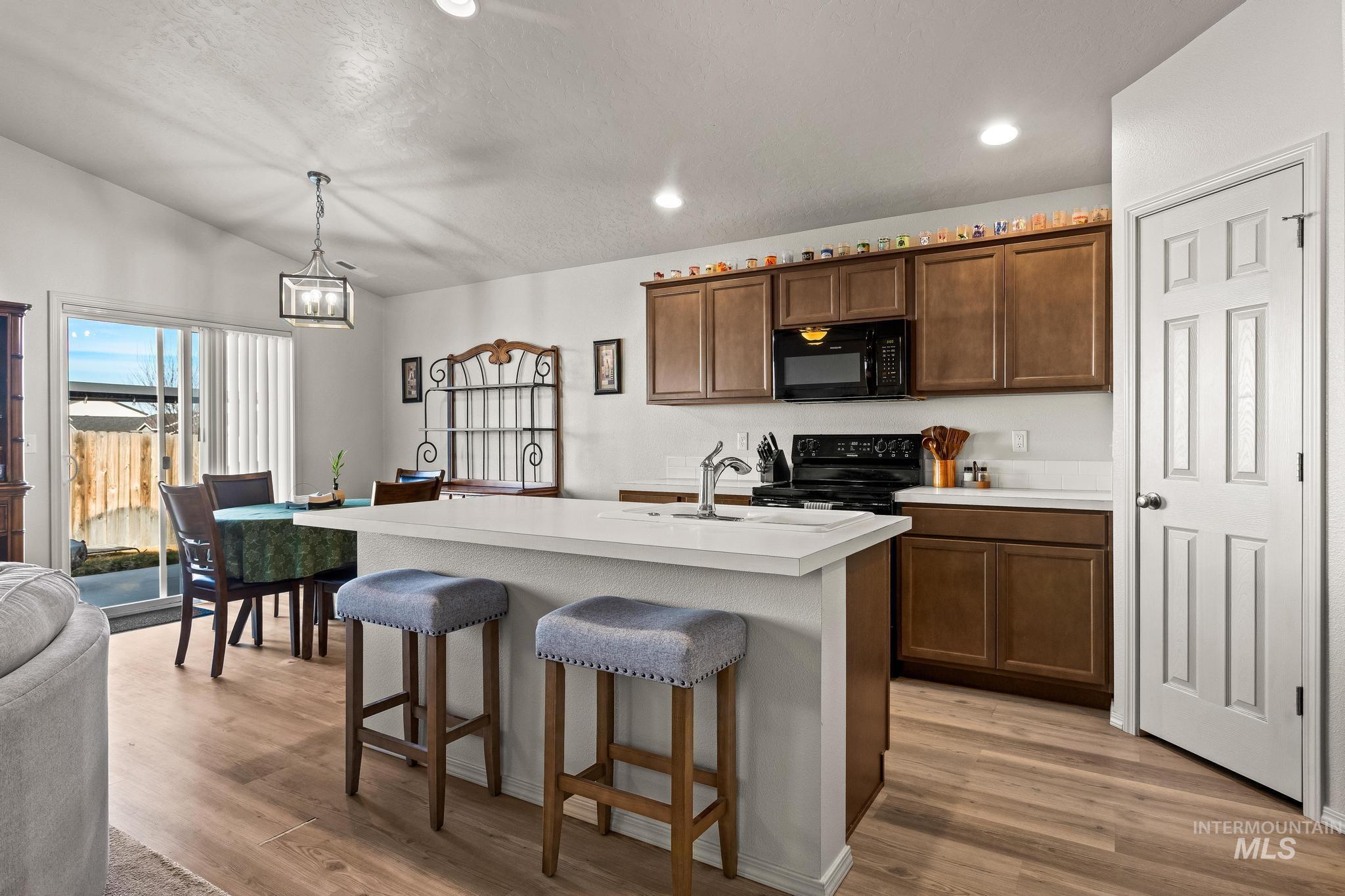 7526 E Toussand Dr, Nampa, Idaho 83687-5630, 3 Bedrooms, 2 Bathrooms, Residential For Sale, Price $405,000, 98975799