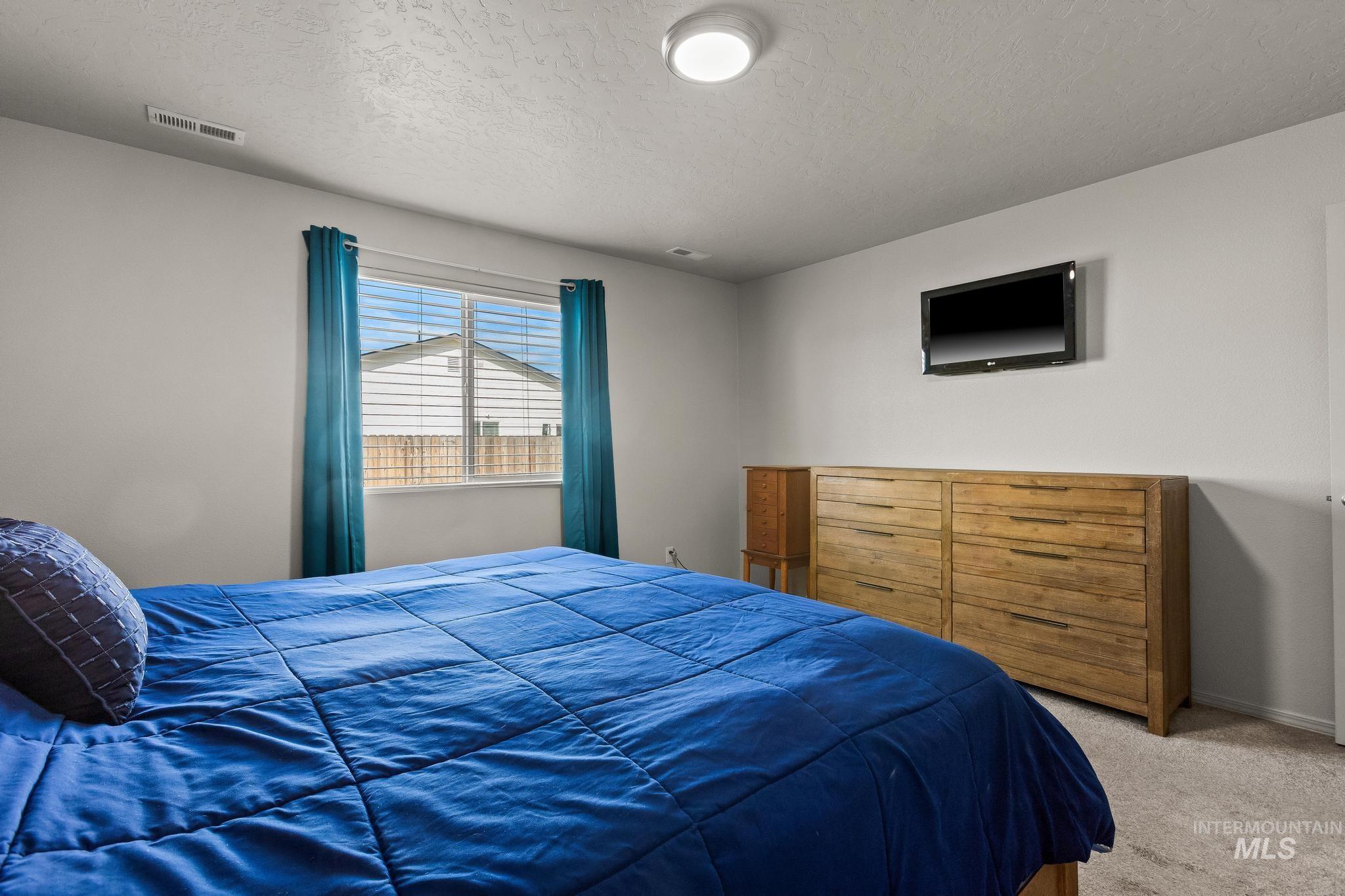 7526 E Toussand Dr, Nampa, Idaho 83687-5630, 3 Bedrooms, 2 Bathrooms, Residential For Sale, Price $405,000, 98975799