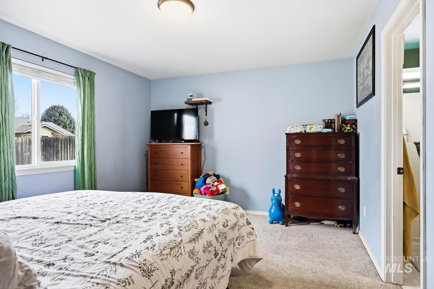 2712 Mink CT, Nampa, Idaho 83687, 3 Bedrooms, 2 Bathrooms, Residential For Sale, Price $355,000, 98975803