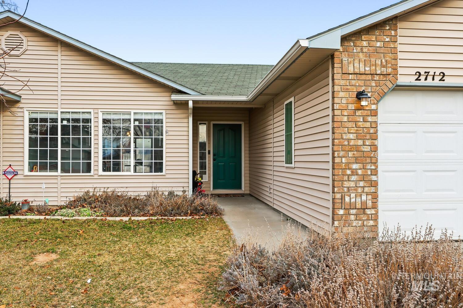 2712 Mink CT, Nampa, Idaho 83687, 3 Bedrooms, 2 Bathrooms, Residential For Sale, Price $355,000, 98975803