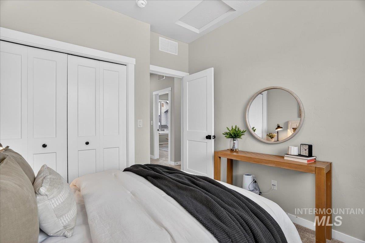 7136 W Riverwood St, Boise, Idaho 83709, 3 Bedrooms, 2.5 Bathrooms, Residential For Sale, Price $469,000, 98975805