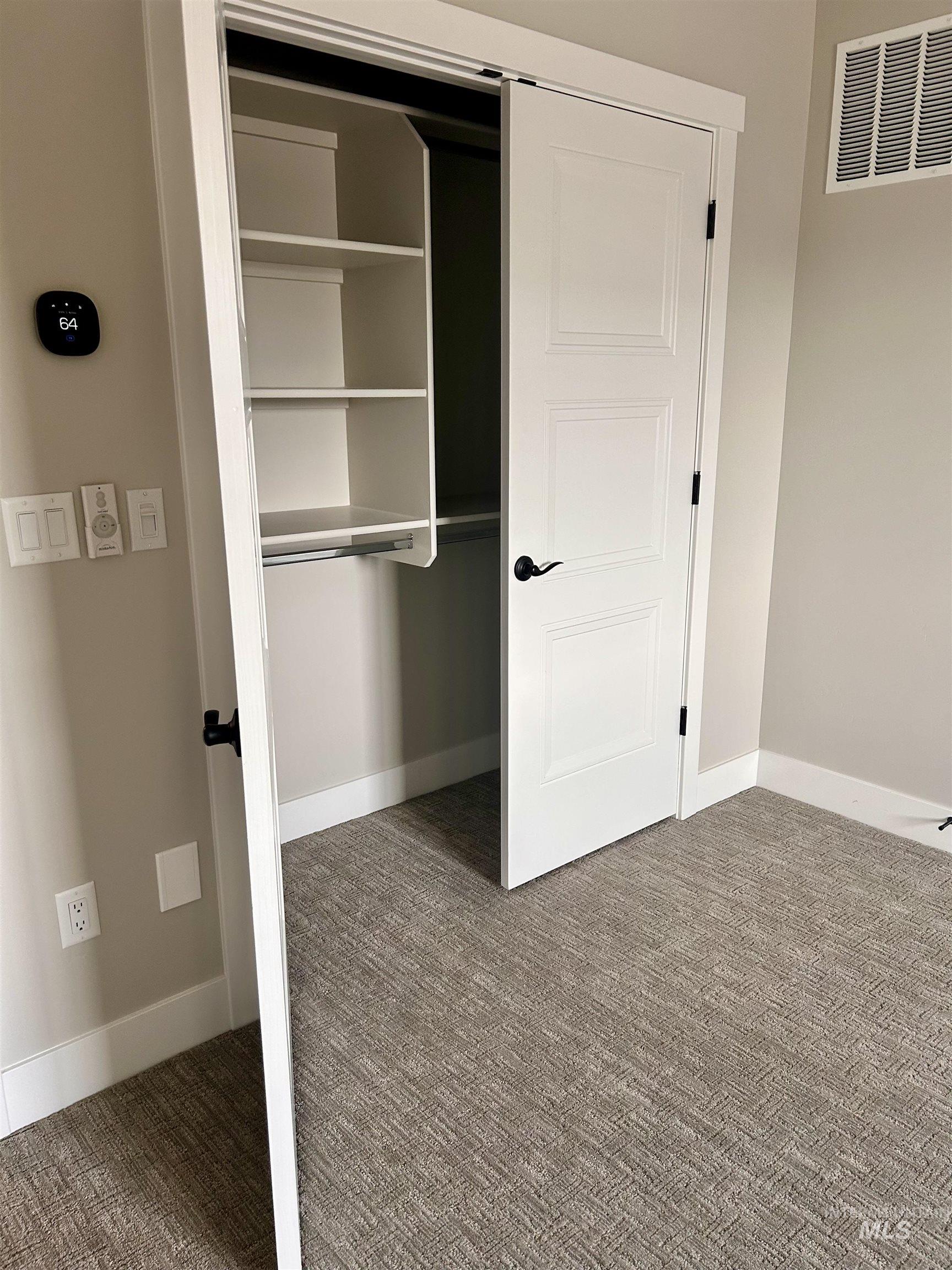 2264 Detweiler Pl., Twin Falls, Idaho 83301, 4 Bedrooms, 3 Bathrooms, Residential For Sale, Price $799,900,MLS 98975808