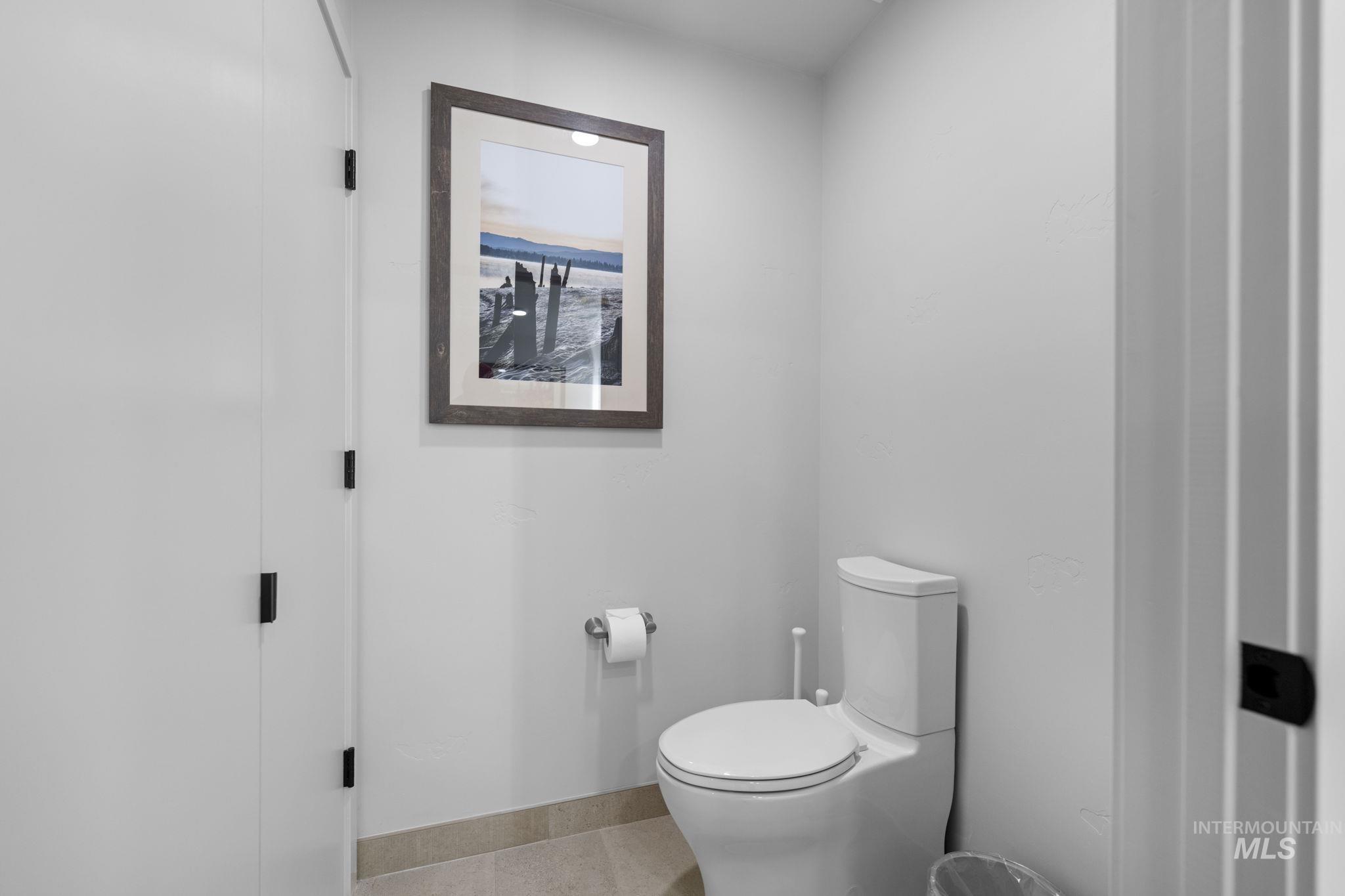 740 Village Drive, Donnelly, Idaho 83615, 1 Bedroom, 1.5 Bathrooms, Residential For Sale, Price $899,000, 98975809