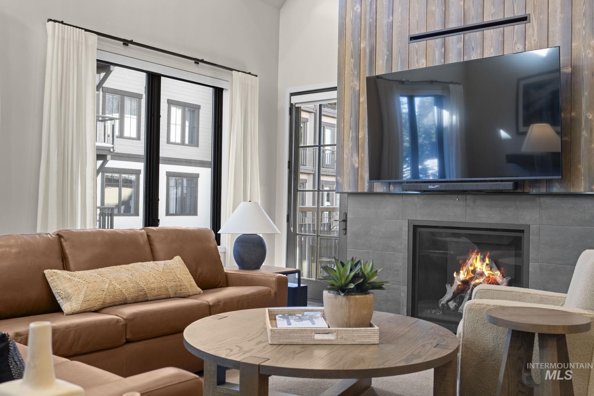 740 Village Drive, Donnelly, Idaho 83615, 1 Bedroom, 1.5 Bathrooms, Residential For Sale, Price $899,000, 98975809