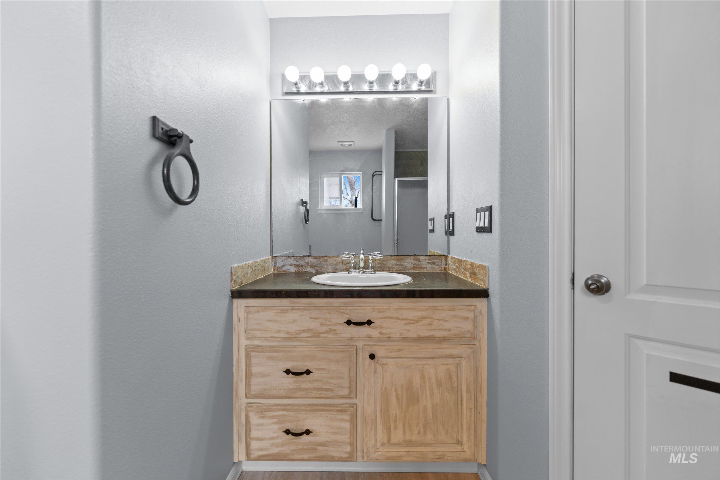 2515 Foxfire Ln, Emmett, Idaho 83617-9178, 3 Bedrooms, 2 Bathrooms, Residential For Sale, Price $789,900, 98975812