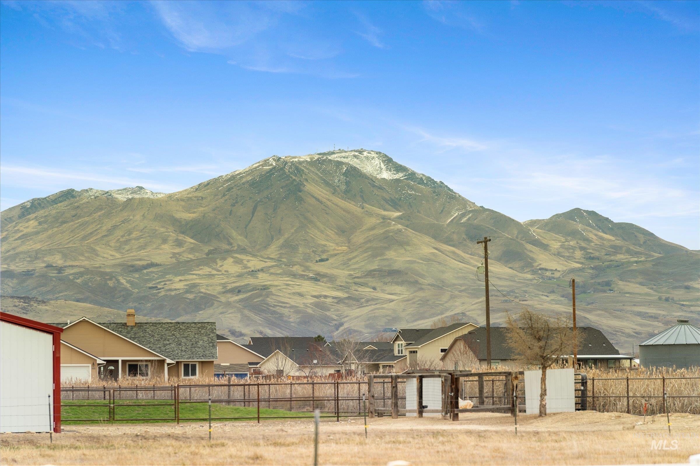 2515 Foxfire Ln, Emmett, Idaho 83617-9178, 3 Bedrooms, 2 Bathrooms, Residential For Sale, Price $789,900, 98975812