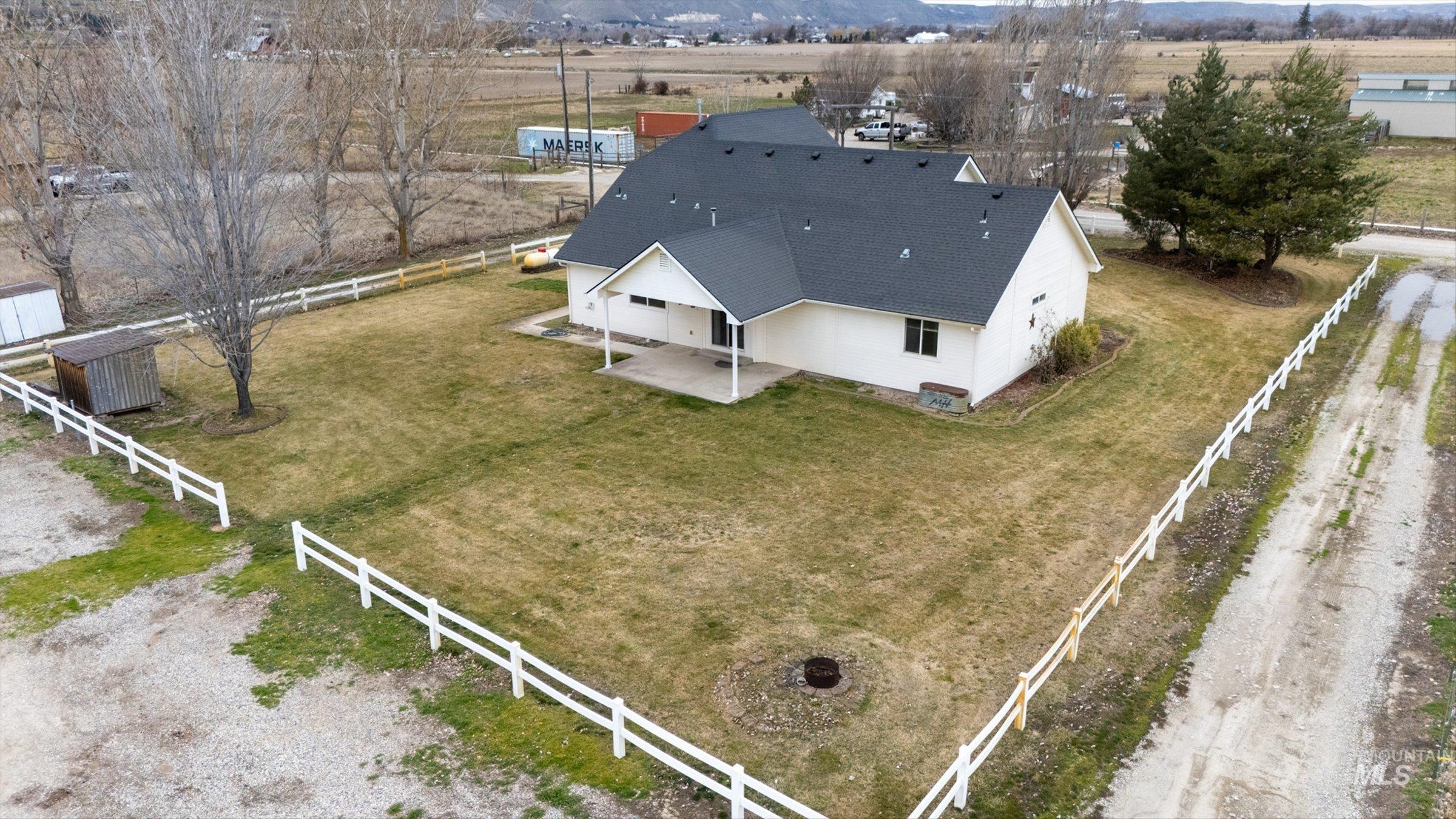 2515 Foxfire Ln, Emmett, Idaho 83617-9178, 3 Bedrooms, 2 Bathrooms, Residential For Sale, Price $789,900, 98975812
