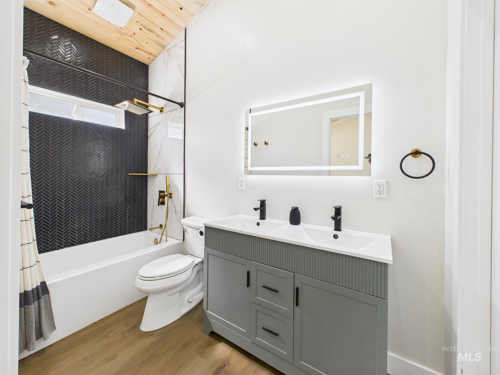 6501 Sweet Ola Hwy, Sweet, Idaho 83670, 2 Bedrooms, 2 Bathrooms, Residential For Sale, Price $535,000, 98975813