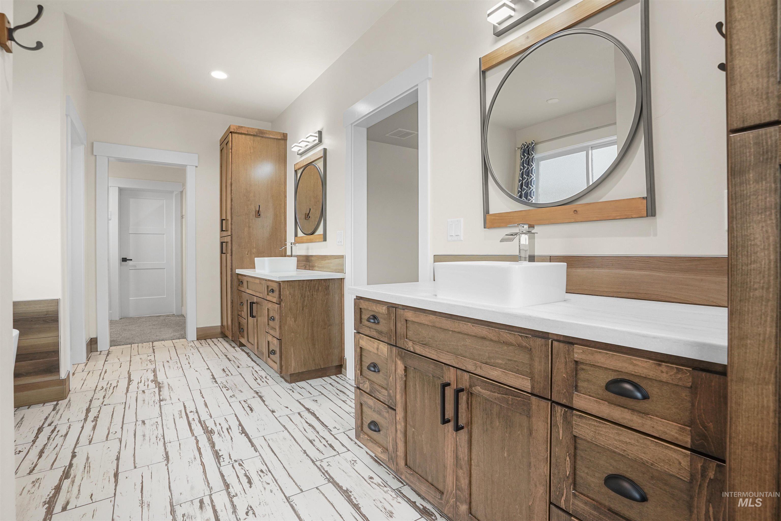 221 S 30 W, Burley, Idaho 83318, 6 Bedrooms, 3.5 Bathrooms, Residential For Sale, Price $950,000, 98975814