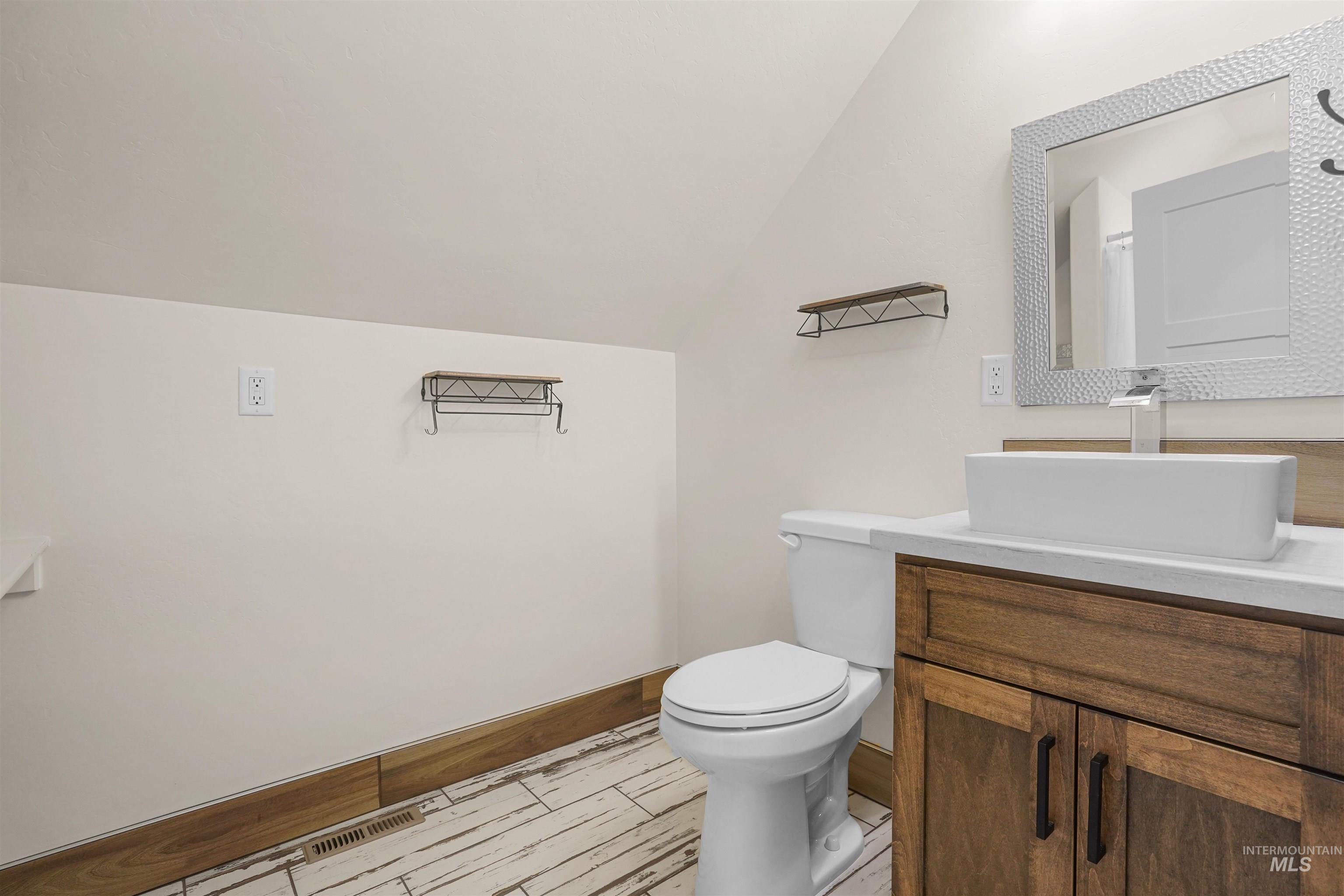 221 S 30 W, Burley, Idaho 83318, 6 Bedrooms, 3.5 Bathrooms, Residential For Sale, Price $950,000, 98975814