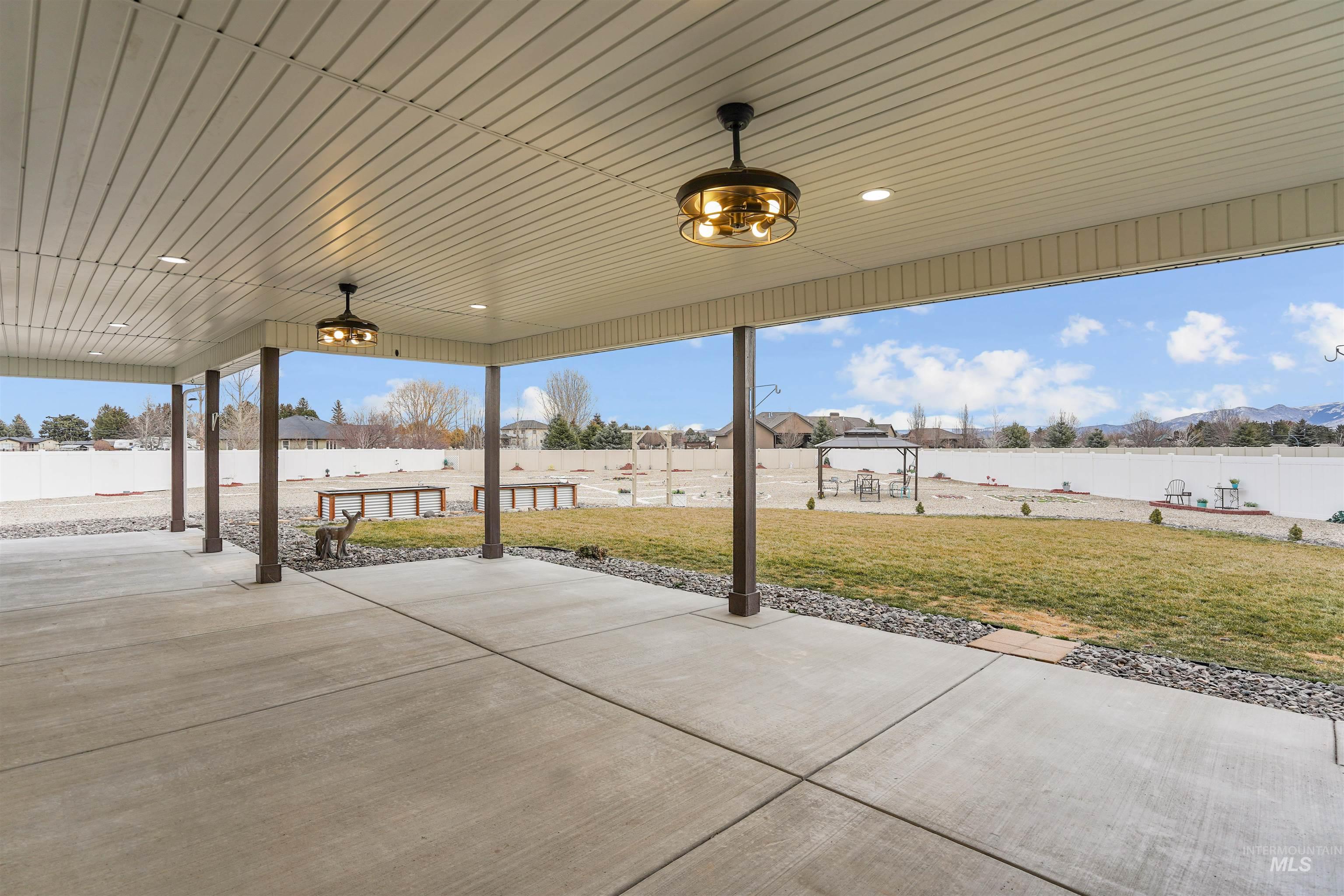 221 S 30 W, Burley, Idaho 83318, 6 Bedrooms, 3.5 Bathrooms, Residential For Sale, Price $950,000, 98975814