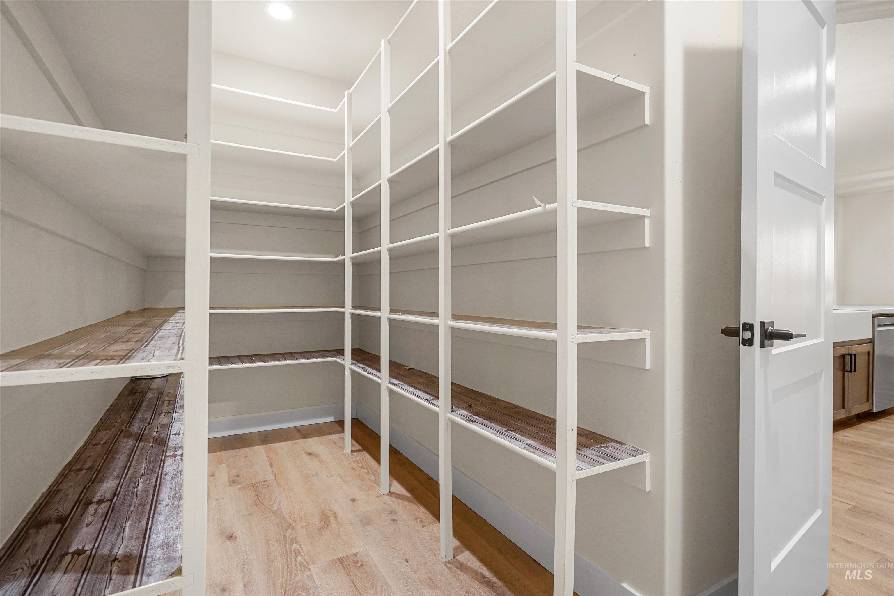 221 S 30 W, Burley, Idaho 83318, 6 Bedrooms, 3.5 Bathrooms, Residential For Sale, Price $950,000, 98975814