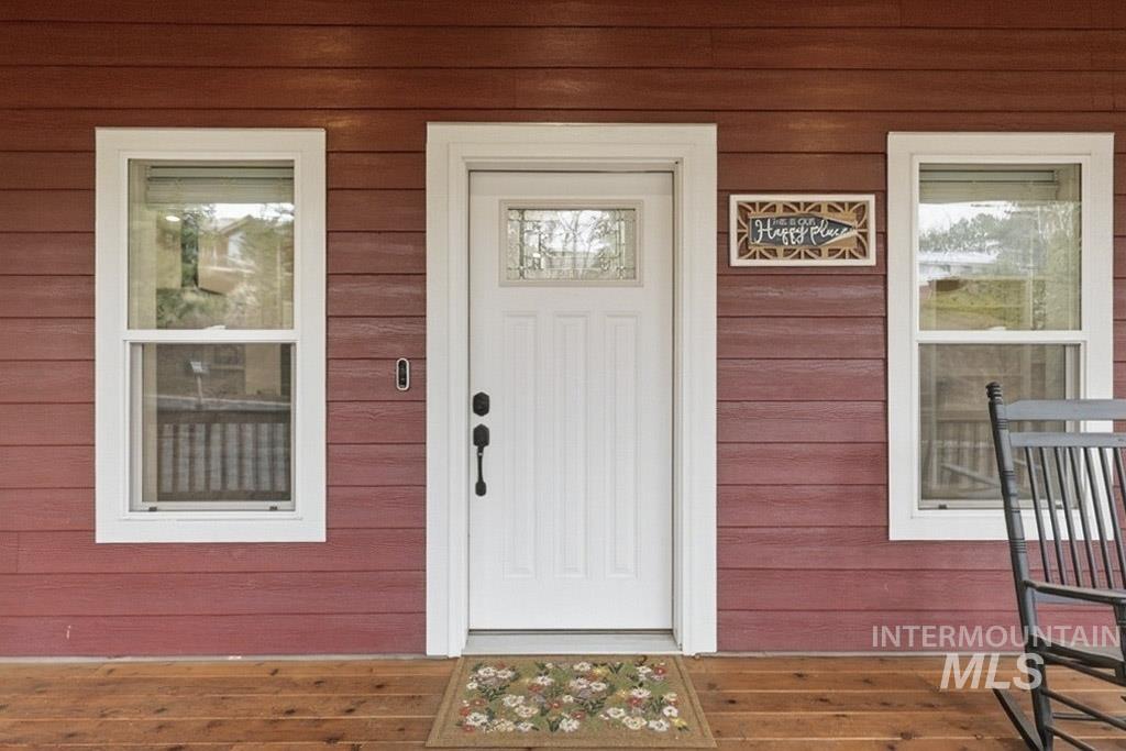 300 Big Meadow Rd, Troy, Idaho 83871, 7 Bedrooms, 6 Bathrooms, Residential For Sale, Price $959,000,MLS 98975815