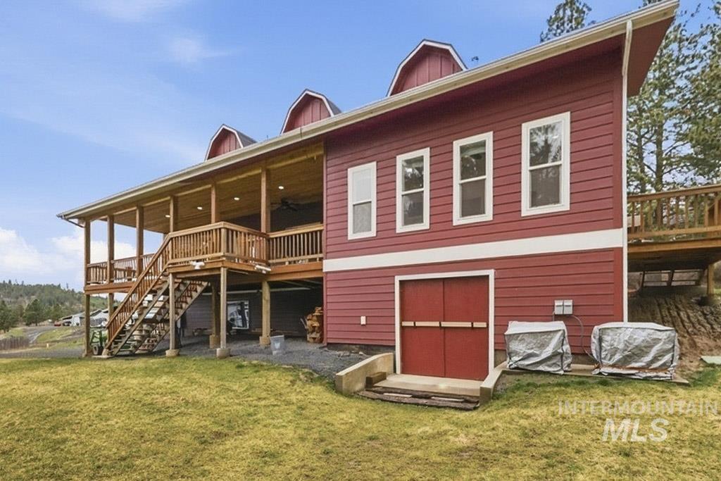 300 Big Meadow Rd, Troy, Idaho 83871, 7 Bedrooms, 6 Bathrooms, Residential For Sale, Price $999,000,MLS 98975815