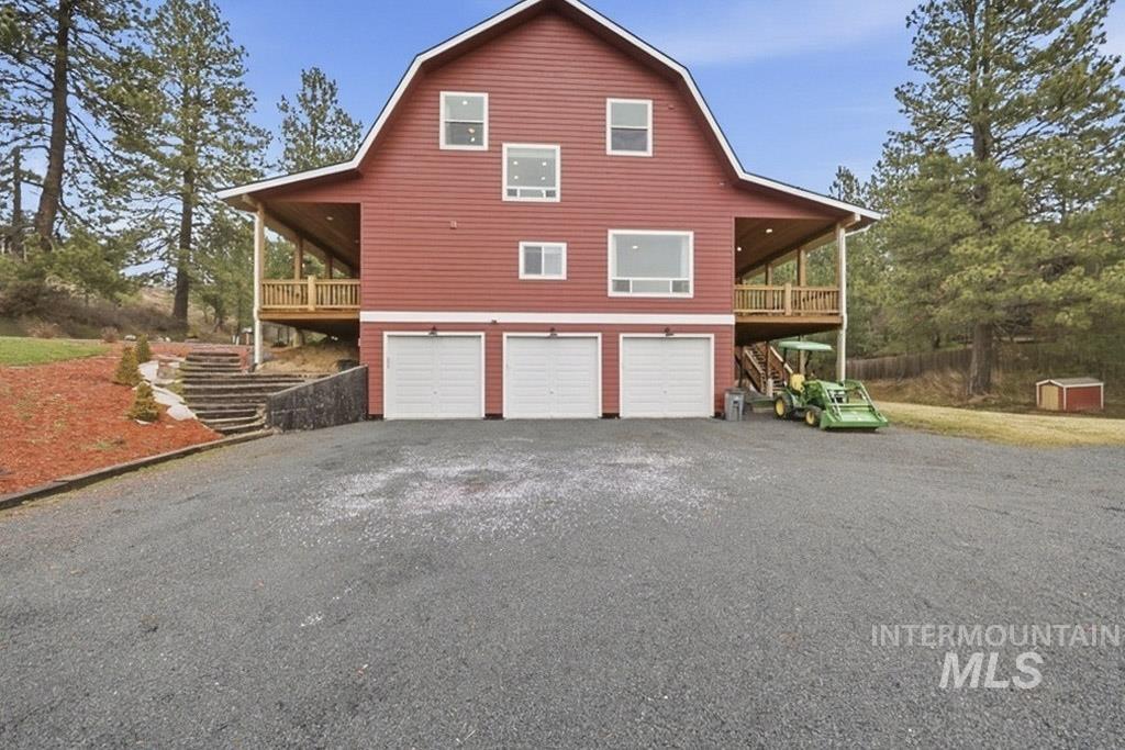 300 Big Meadow Rd, Troy, Idaho 83871, 7 Bedrooms, 6 Bathrooms, Residential For Sale, Price $959,000,MLS 98975815