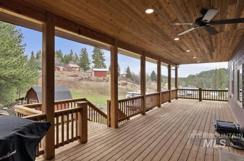 300 Big Meadow Rd, Troy, Idaho 83871, 7 Bedrooms, 6 Bathrooms, Residential For Sale, Price $959,000,MLS 98975815