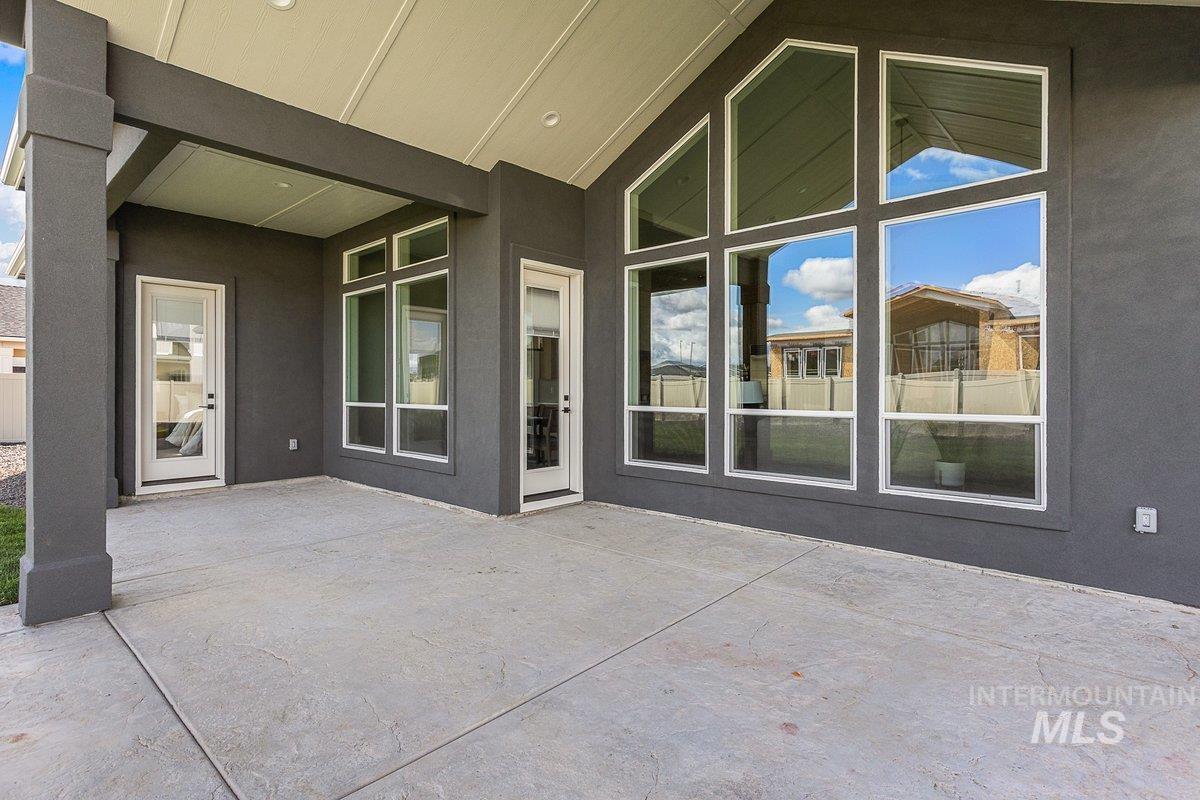 2927 W Three Lakes Dr., Meridian, Idaho 83646, 4 Bedrooms, 3.5 Bathrooms, Residential For Sale, Price $1,350,000, 98975816