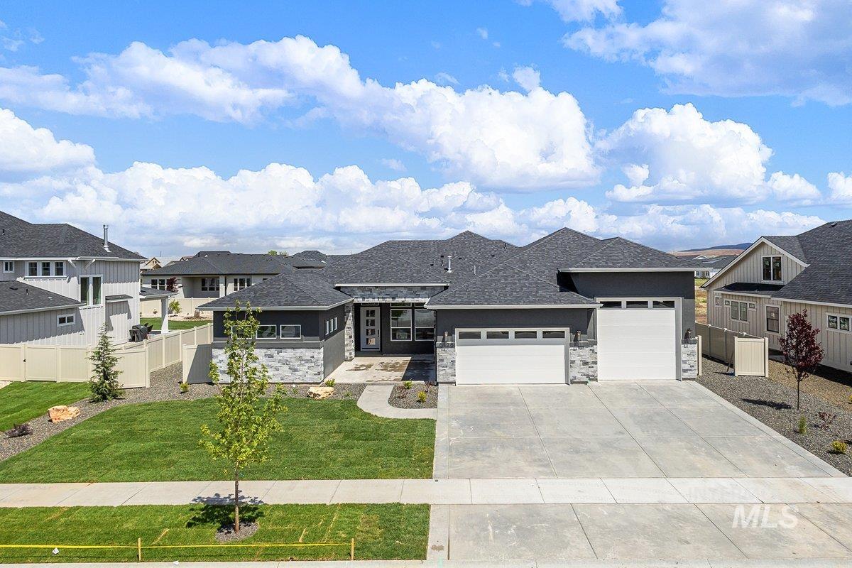 2927 W Three Lakes Dr., Meridian, Idaho 83646, 4 Bedrooms, 3.5 Bathrooms, Residential For Sale, Price $1,350,000, 98975816