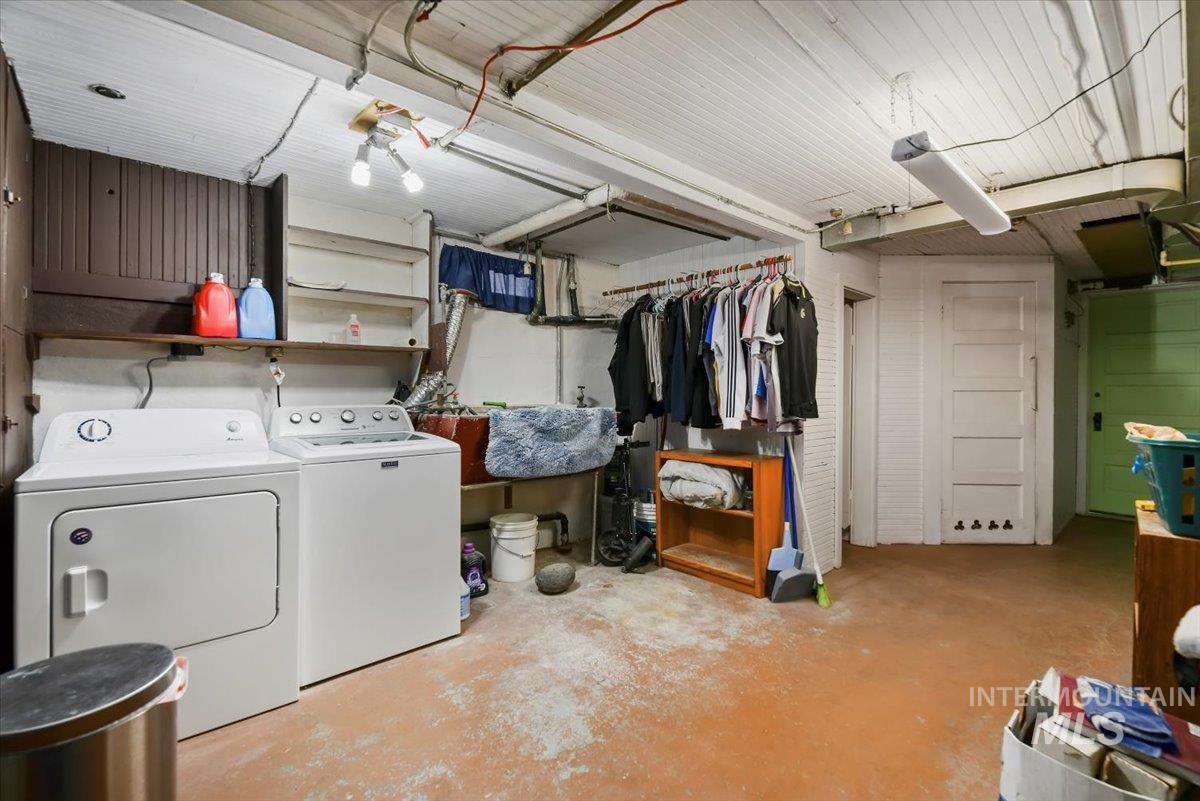 1909 Dearborn St, Caldwell, Idaho 83605, 2 Bedrooms, 1.5 Bathrooms, Residential For Sale, Price $320,000, 98975820