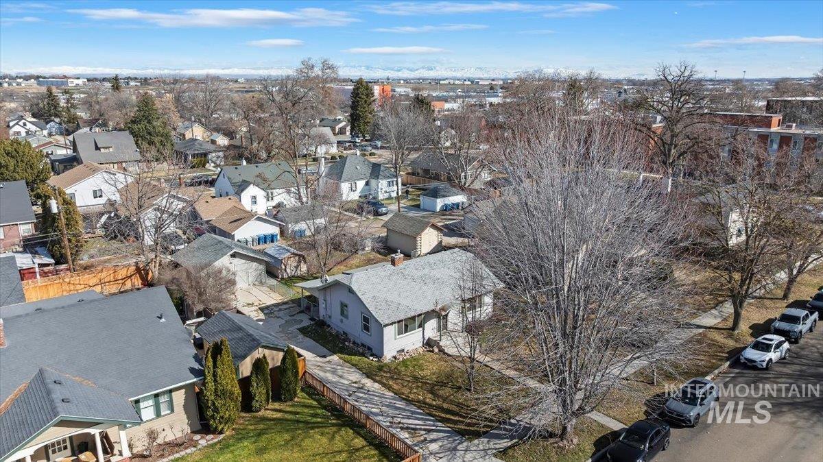 1909 Dearborn St, Caldwell, Idaho 83605, 2 Bedrooms, 1.5 Bathrooms, Residential For Sale, Price $320,000, 98975820