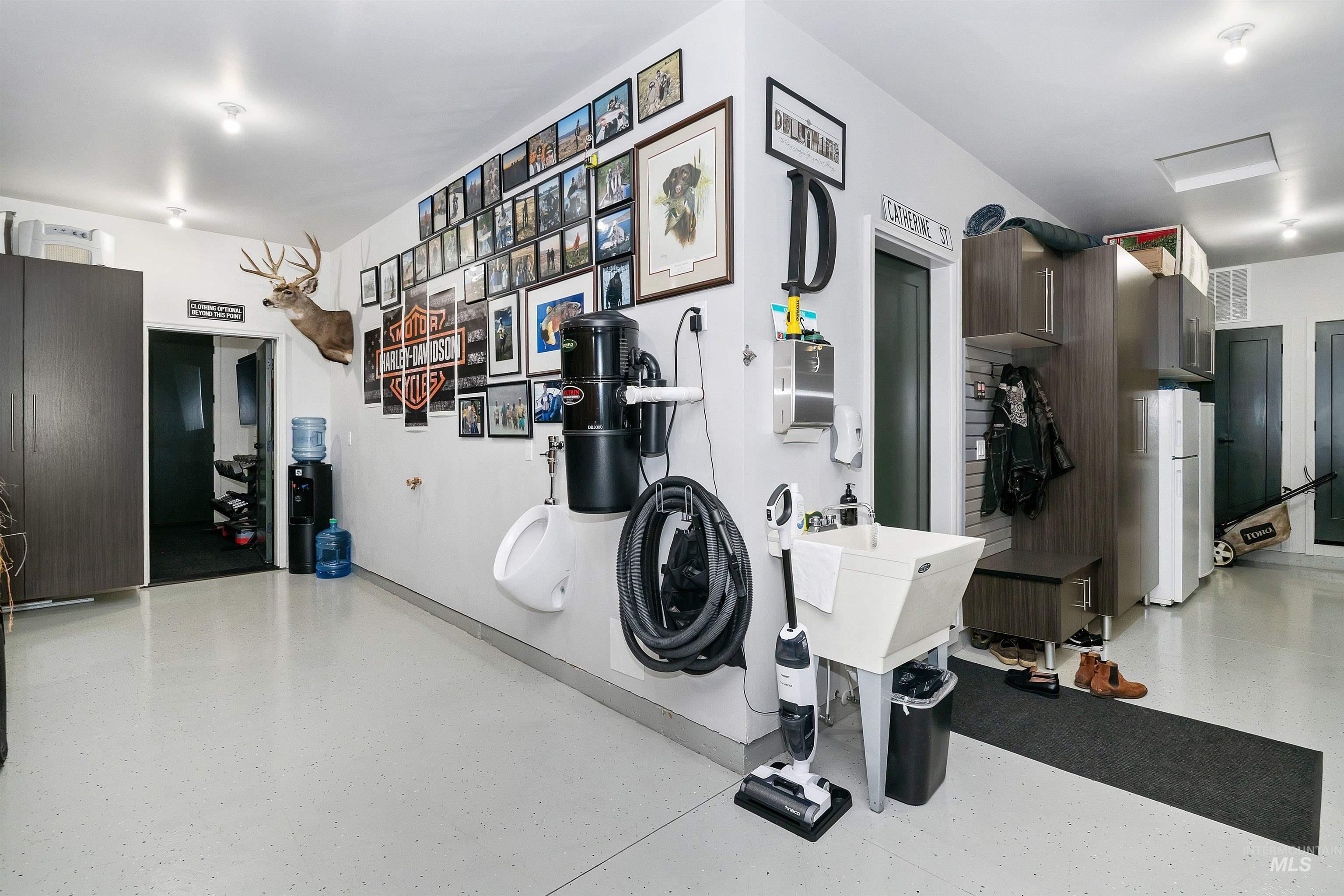 1873 W Oakhampton Drive, Eagle, Idaho 83616-7271, 3 Bedrooms, 2 Bathrooms, Residential For Sale, Price $1,199,000, 98975821