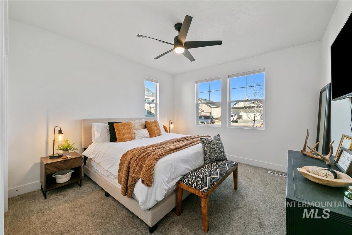 1075 E Whitetail St., Kuna, Idaho 83634, 5 Bedrooms, 3 Bathrooms, Residential For Sale, Price $665,000, 98975822