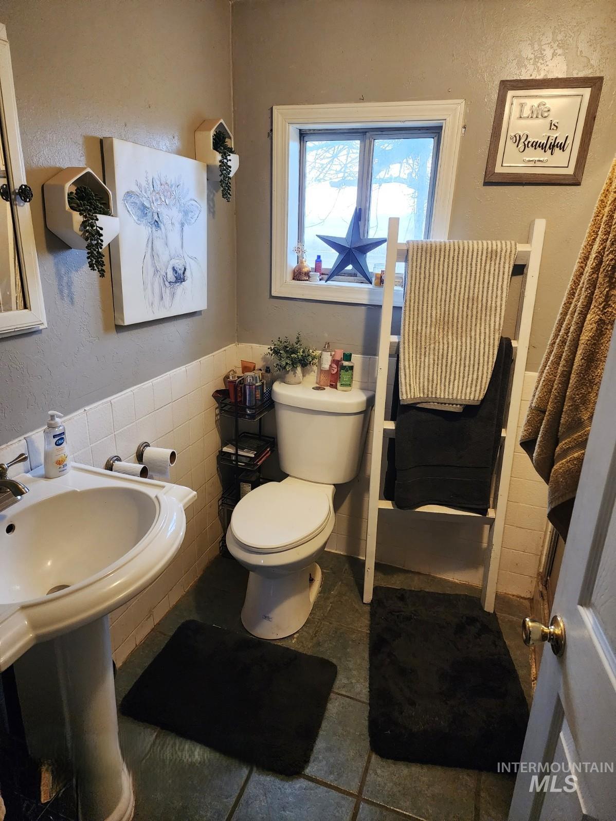 1875 McLay Road, Vale, Oregon 97918, 3 Bedrooms, 1 Bathroom, Farm & Ranch For Sale, Price $549,000,MLS 98975827