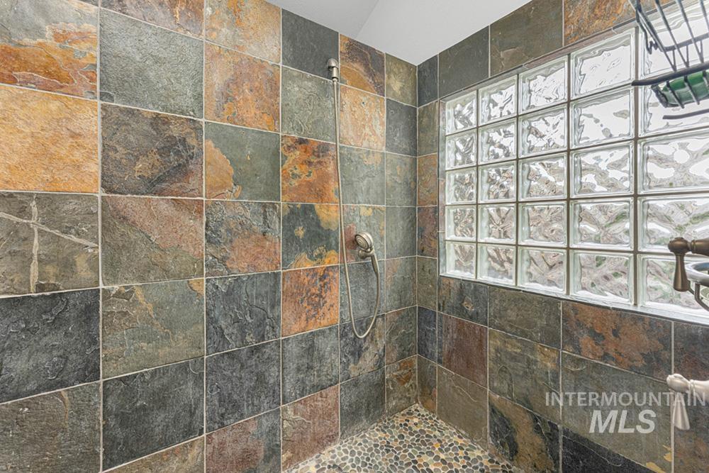 253 W Skylark Drive, Boise, Idaho 83702, 4 Bedrooms, 2.5 Bathrooms, Residential For Sale, Price $799,000, 98975828