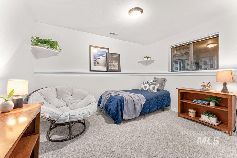 253 W Skylark Drive, Boise, Idaho 83702, 4 Bedrooms, 2.5 Bathrooms, Residential For Sale, Price $799,000, 98975828