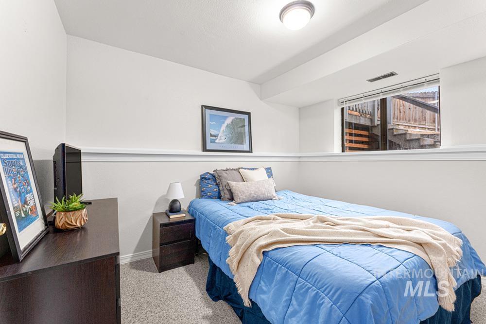 253 W Skylark Drive, Boise, Idaho 83702, 4 Bedrooms, 2.5 Bathrooms, Residential For Sale, Price $799,000, 98975828