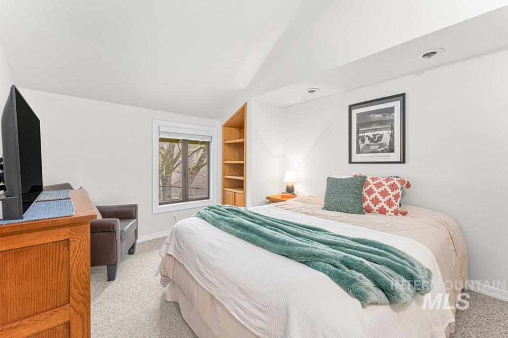 253 W Skylark Drive, Boise, Idaho 83702, 4 Bedrooms, 2.5 Bathrooms, Residential For Sale, Price $799,000, 98975828