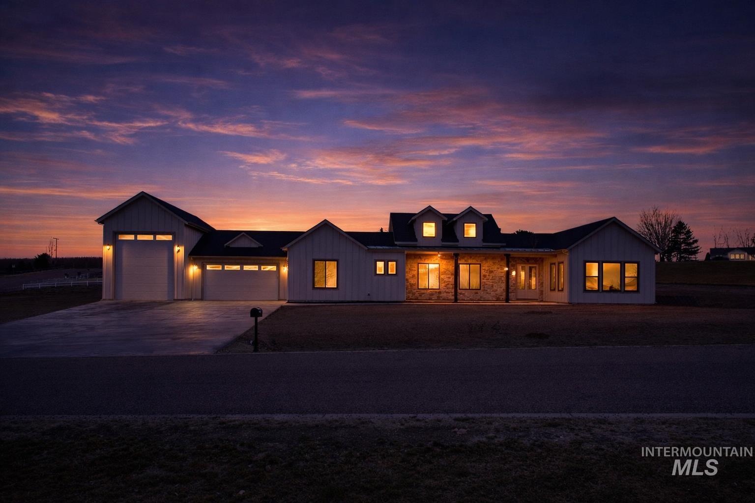22109 Aura Vista Way, Caldwell, Idaho 83607, 3 Bedrooms, 3.5 Bathrooms, Residential For Sale, Price $970,000, 98975829