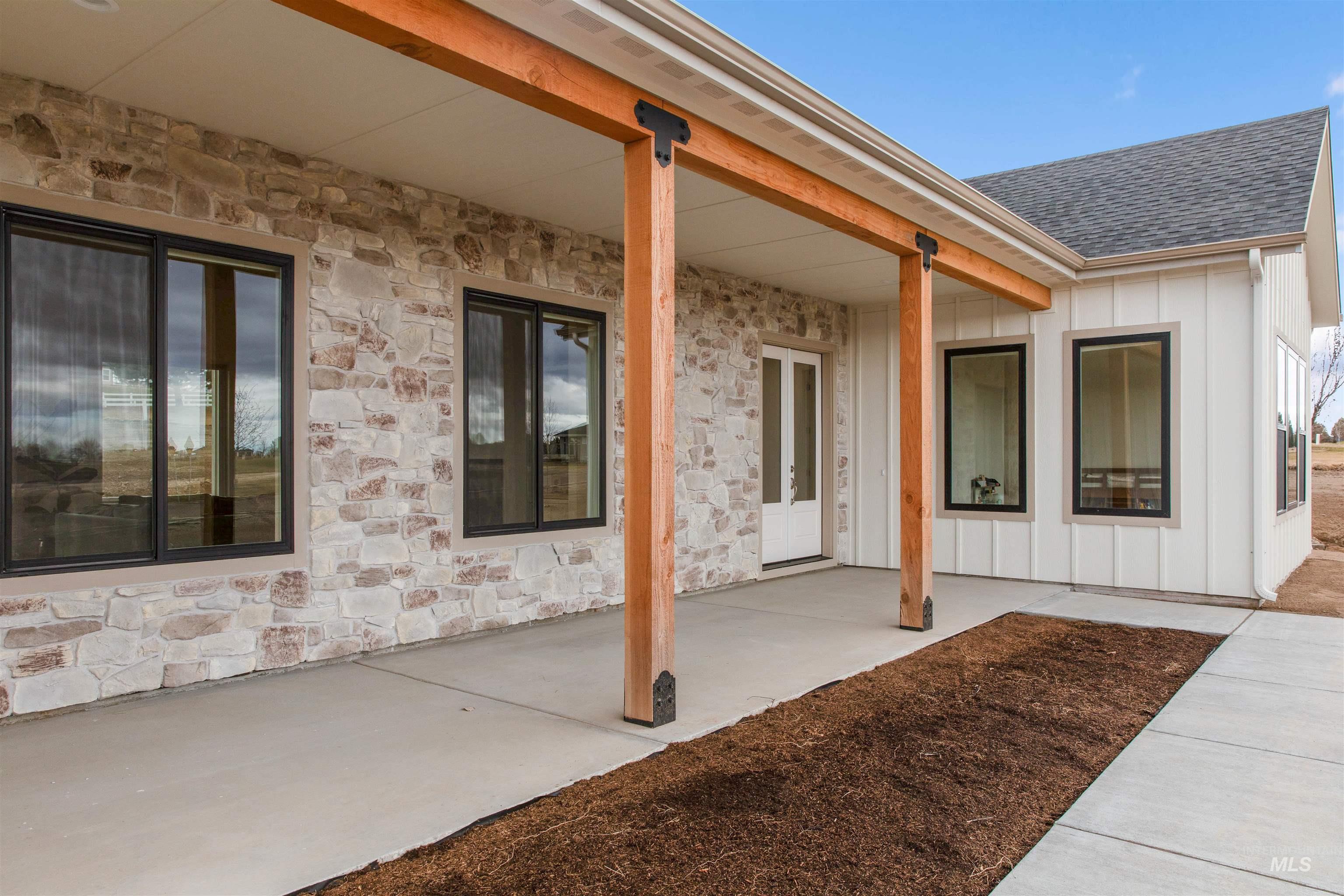 22109 Aura Vista Way, Caldwell, Idaho 83607, 3 Bedrooms, 3.5 Bathrooms, Residential For Sale, Price $990,000, 98975829