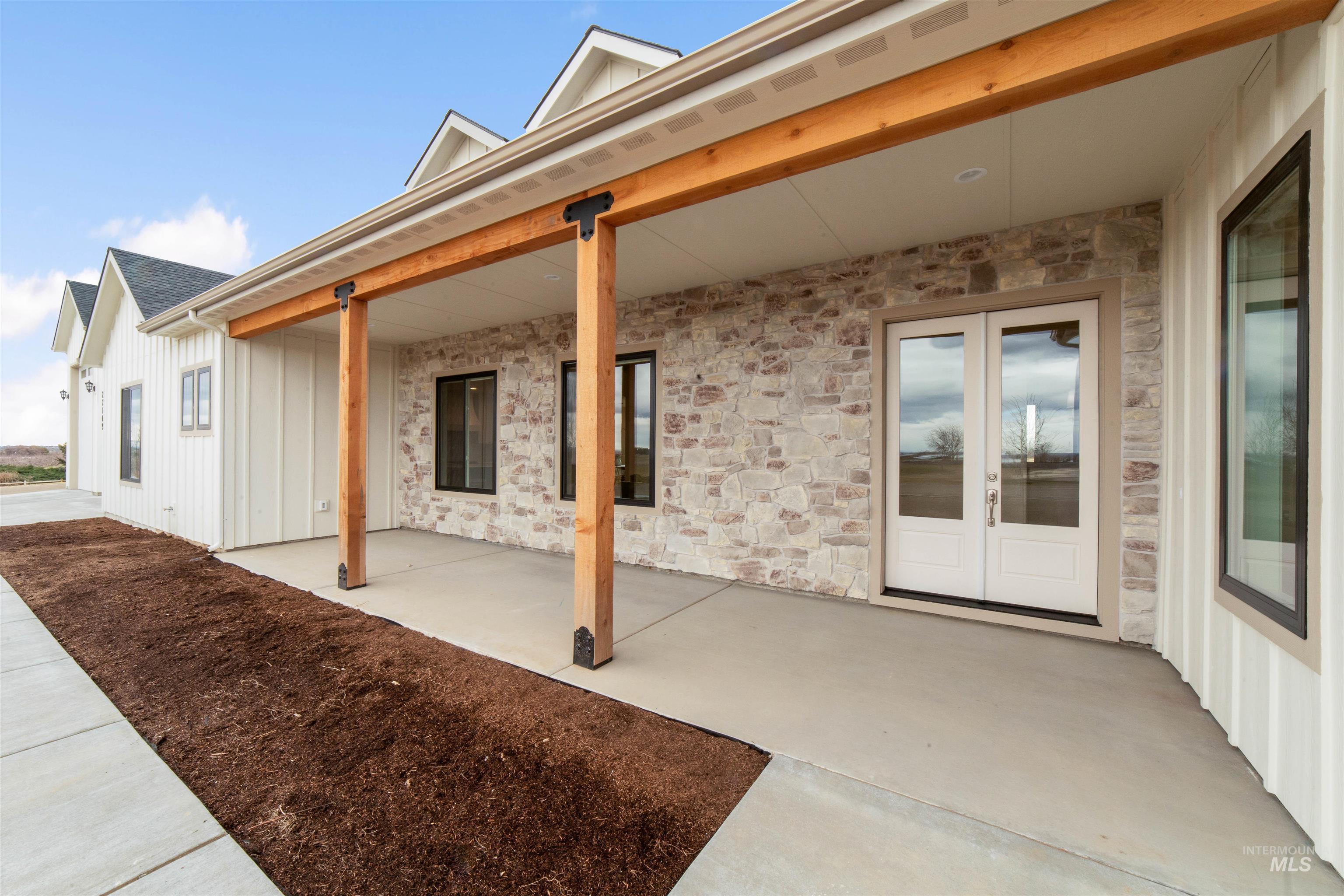 22109 Aura Vista Way, Caldwell, Idaho 83607, 3 Bedrooms, 3.5 Bathrooms, Residential For Sale, Price $990,000, 98975829